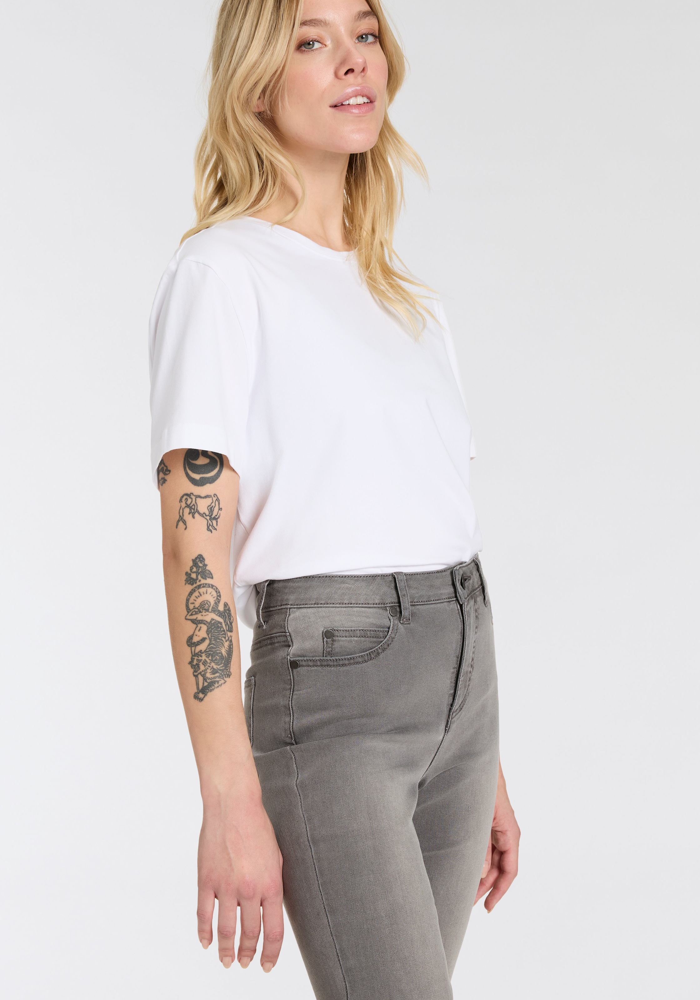Arizona Gerade Jeans »Ultra-Stretch«, normale Passform, Comfort Fit, Used-Look-Waschung