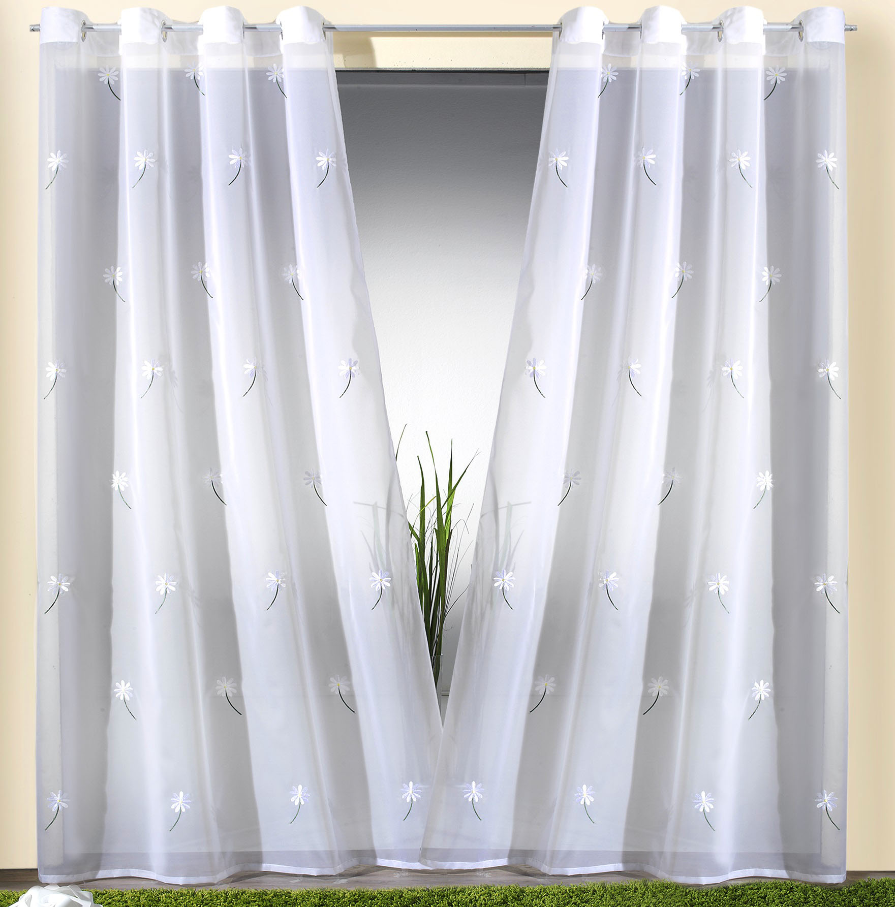Vorhang »Daisy«, (1 St.), Ösenschal, Ösen, Voile, halbtransparent, bestickt, Floral,...