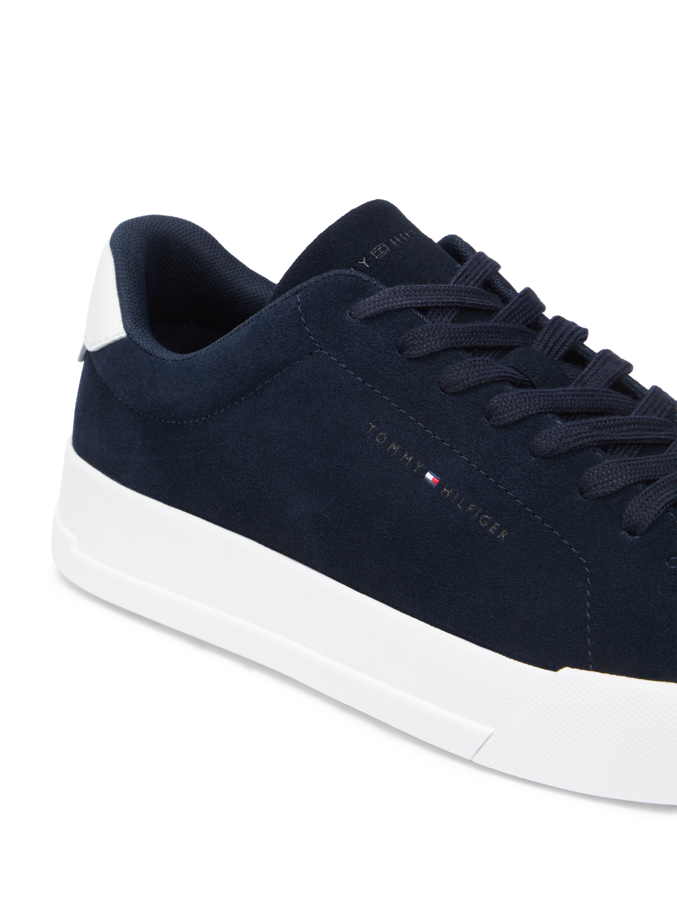 Thumbnail - Tommy Hilfiger Sneaker "TH COURT CORE SUEDE" Freizeitschuh, Halbschuh, Schnürschuh mit seitlicher Logoprägung