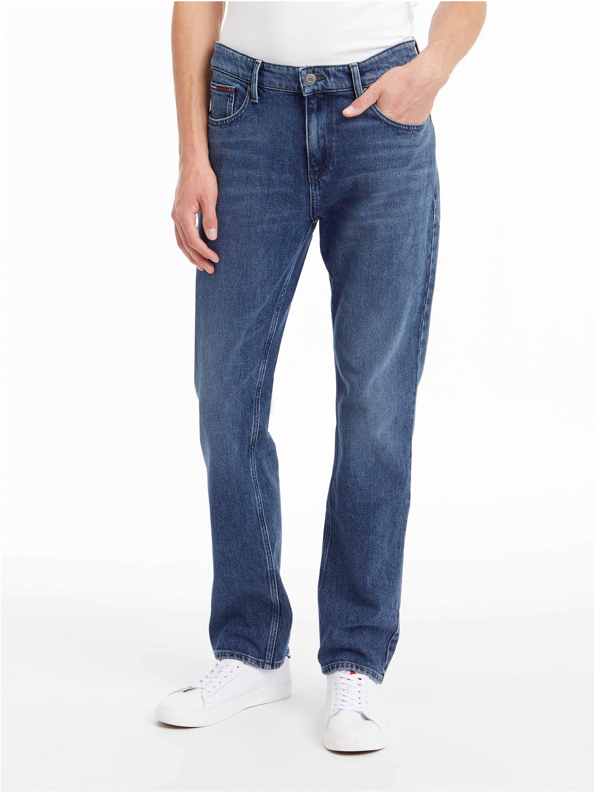 Tommy Jeans Straight-Jeans »RYAN RGLR STRGHT«, mit Tommy Jeans Stitching am Münzfach