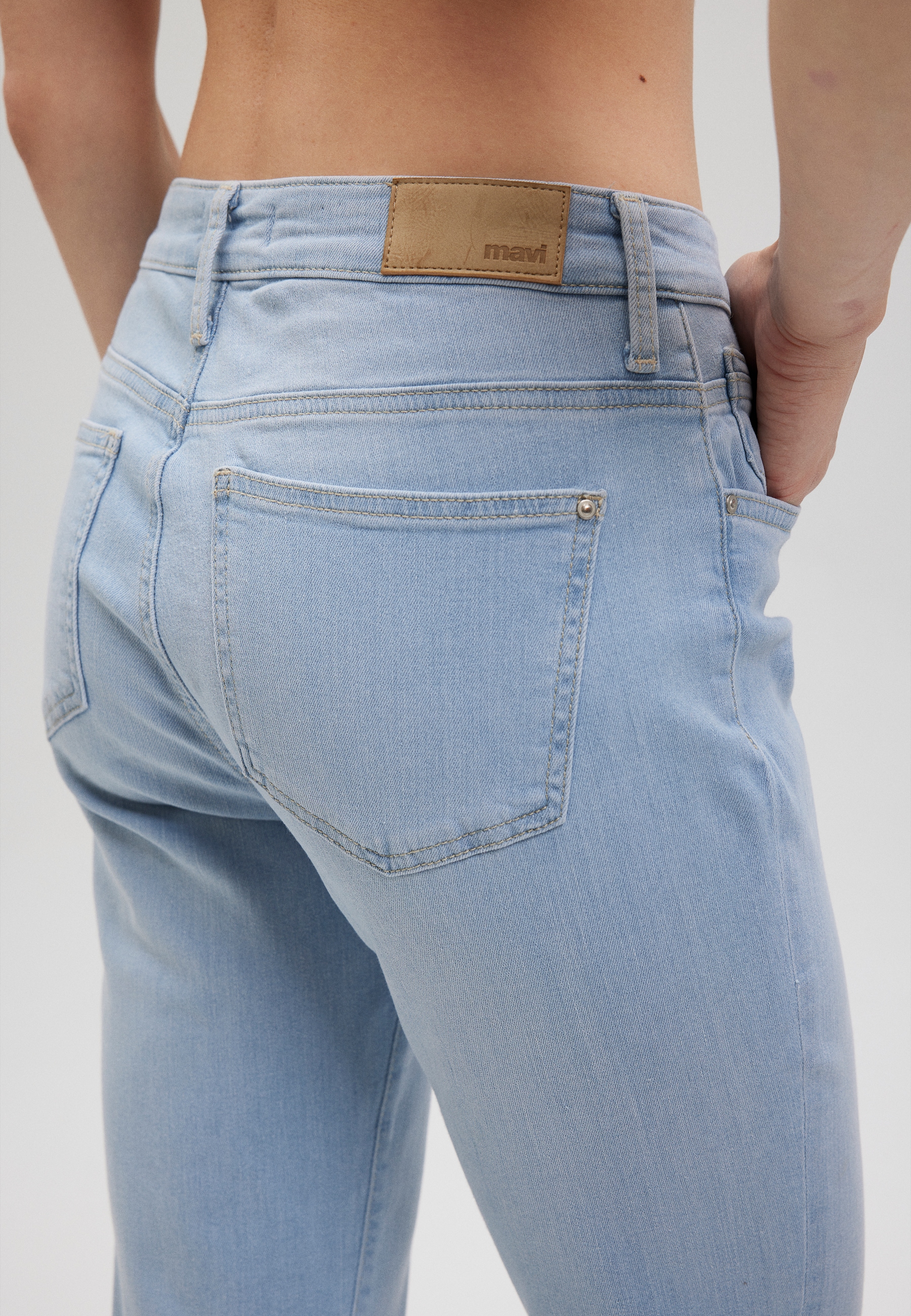 Mavi Straight-Jeans »KENDRA«, gerde Form