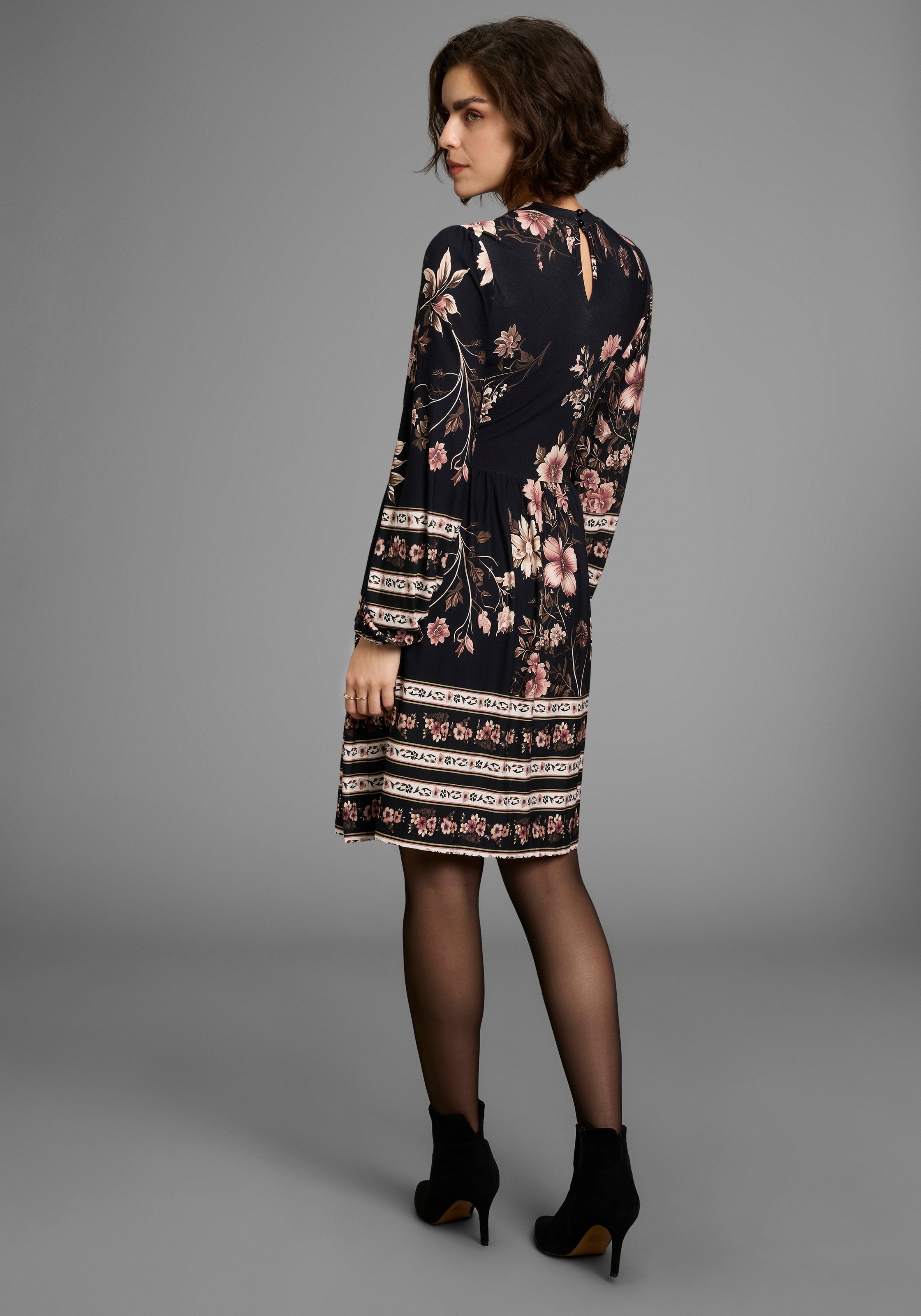 Laura Scott Jerseykleid, geblümtes Design, aus Single Jersey - NEUE KOLLEKT günstig online kaufen