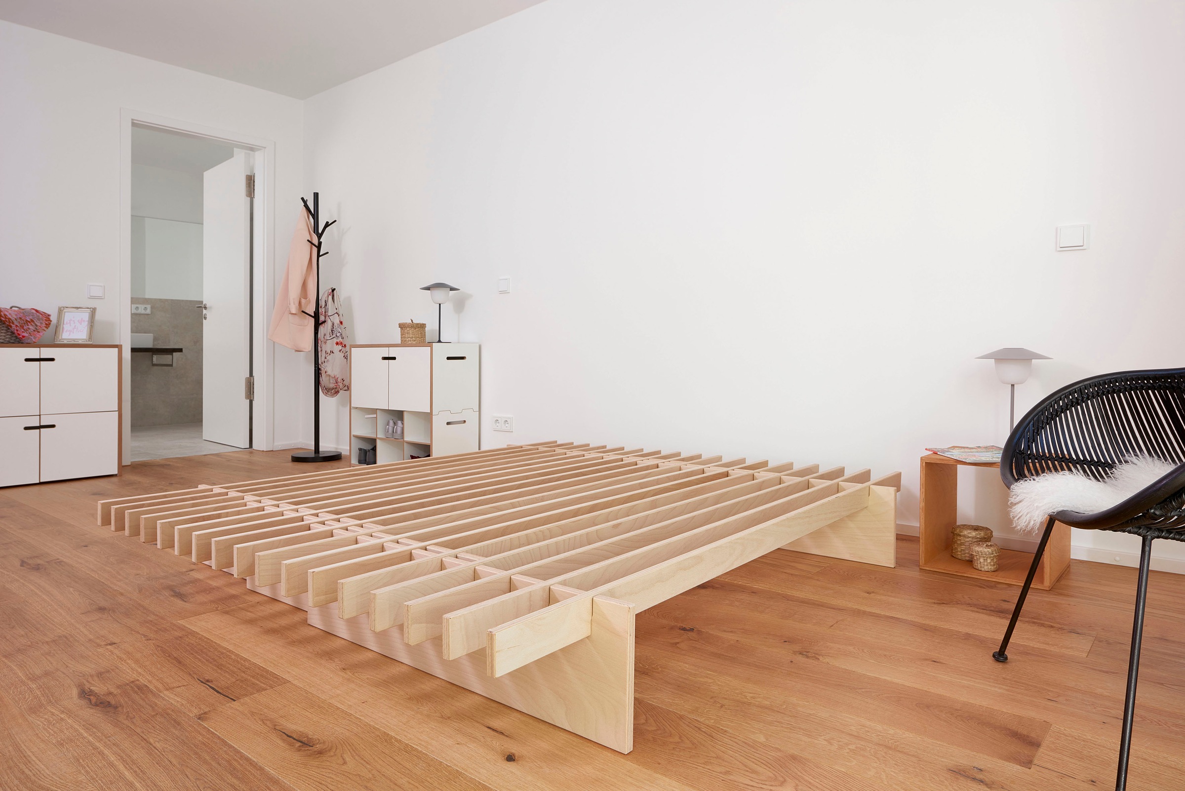 Tojo Bett "parallel L" einfache Montage ohne Werkzeug, in verschiedenen Bre günstig online kaufen