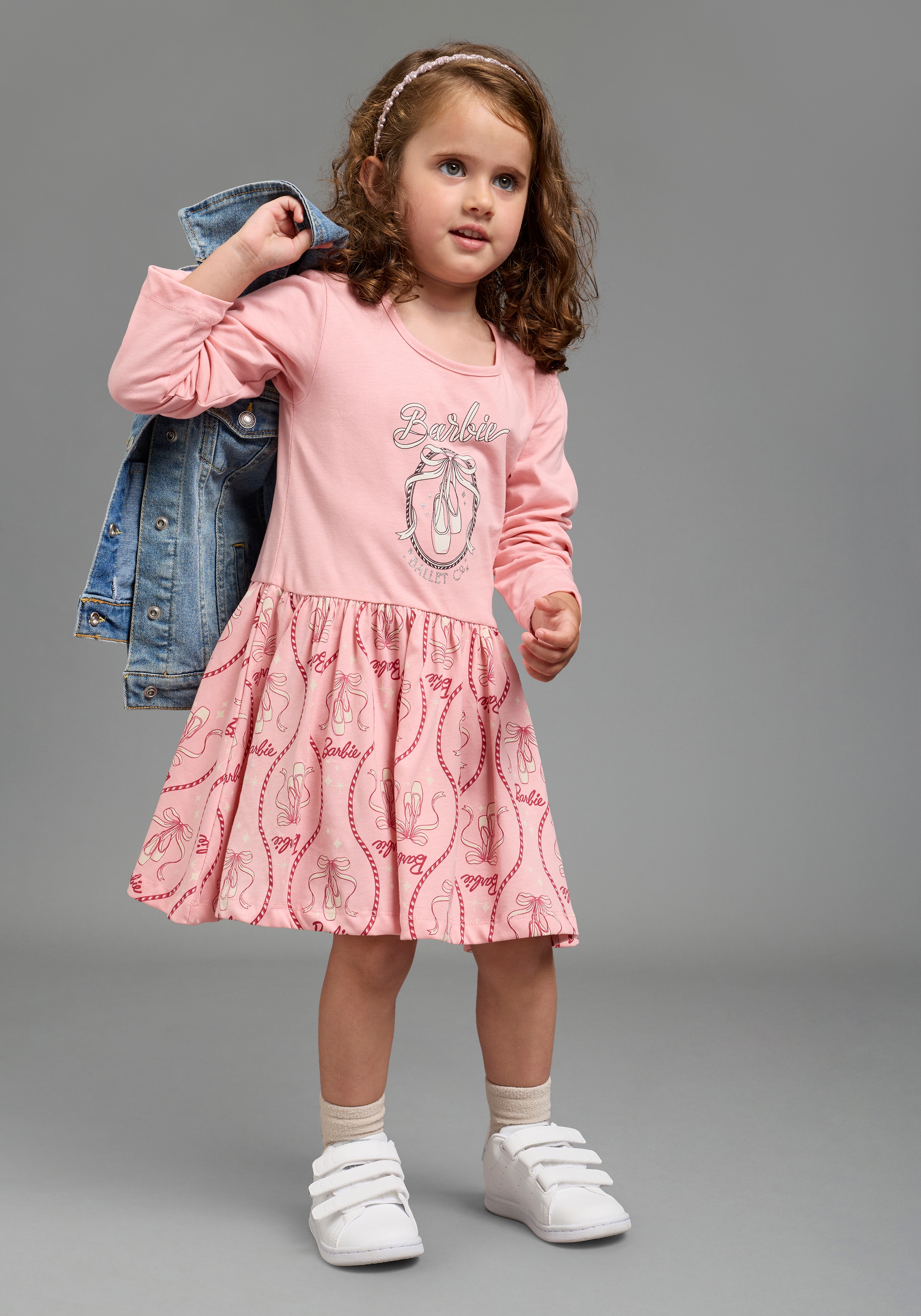 KIDSWORLD Jerseykleid "BARBIE Glitzerdruck Kleid, Mattel" BARBIE Nussknacker Shirtkleid mit Glitzerdruck, kniefrei