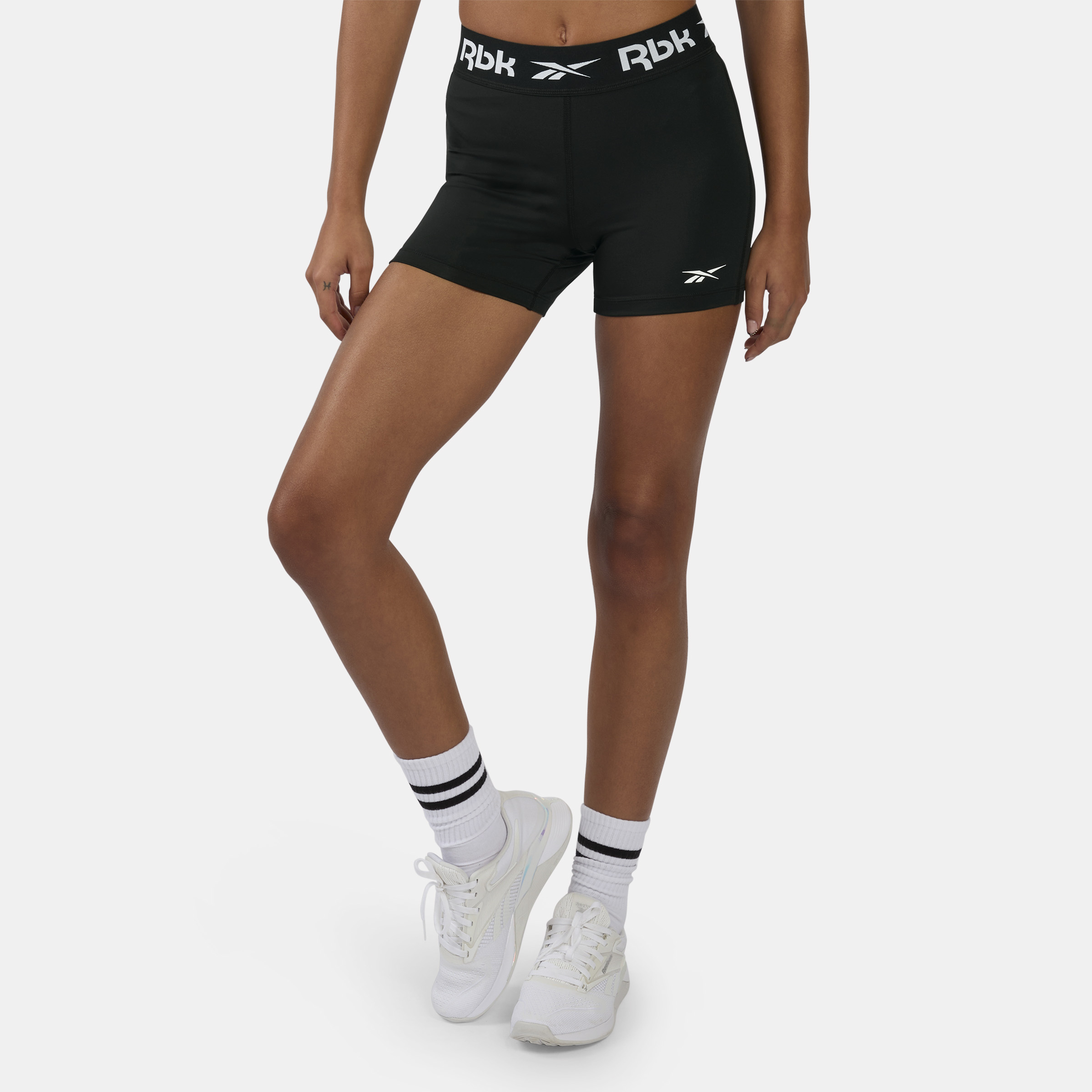 Reebok Trainingsshorts "ID TRAIN RUCHED BOOTY SHORTS" sportlicher Stil