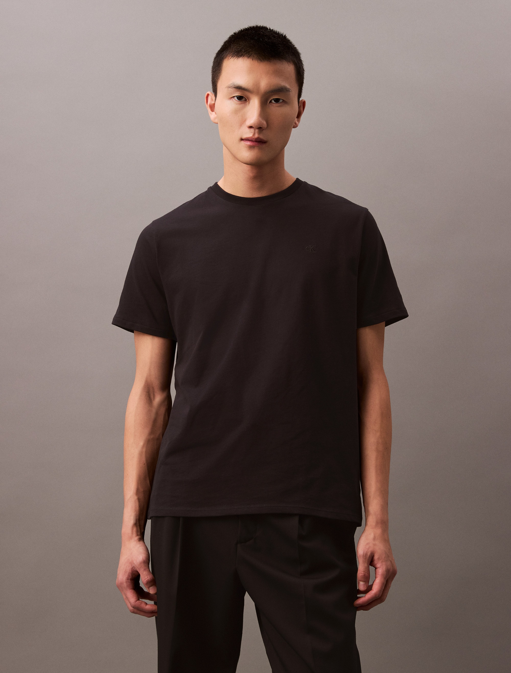 Calvin Klein Jeans T-Shirt "SS SMOOTH CTTN SOLID CREWNK TEE", mit Logo günstig online kaufen