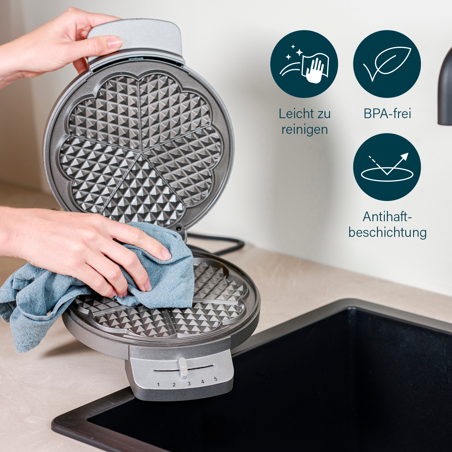 PRINCESS Waffeleisen »132380«, 1200 W, mit Herzwaffelform, 5 Heizstufen, mit Kontrollleuchte