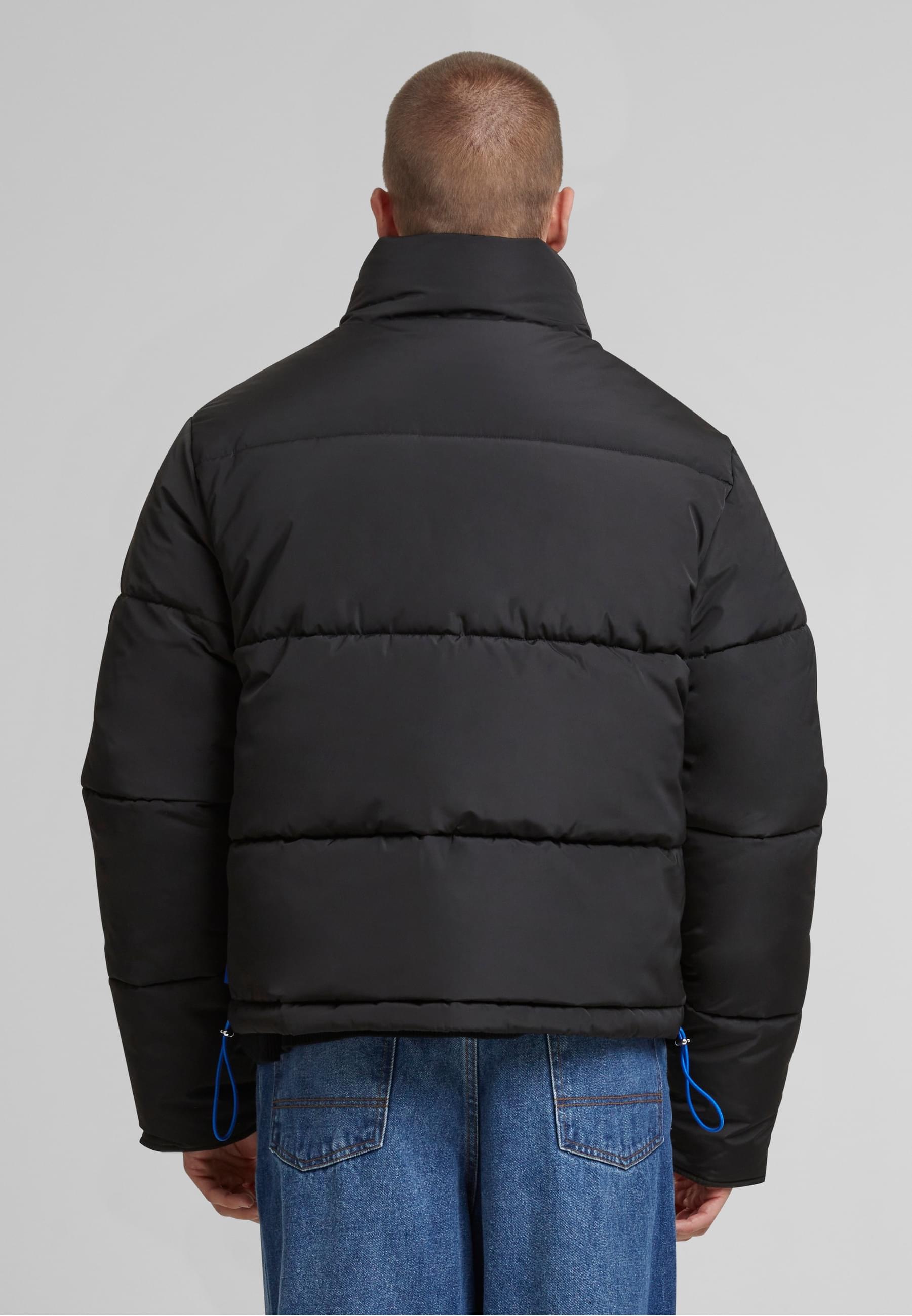 PEQUS Winterjacke »PEQUS PEQUS Chest Logo Puffer Jacket«, (1 St.), mit Kapuze