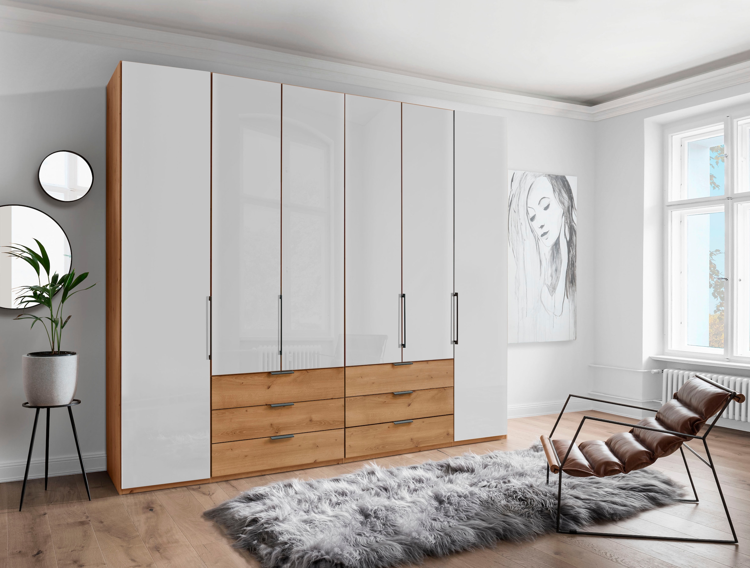 WIEMANN Kleiderschrank "Monaco" mit Teil-Glasfront sowie hochwertige Beschläge inkl. Dämpfung