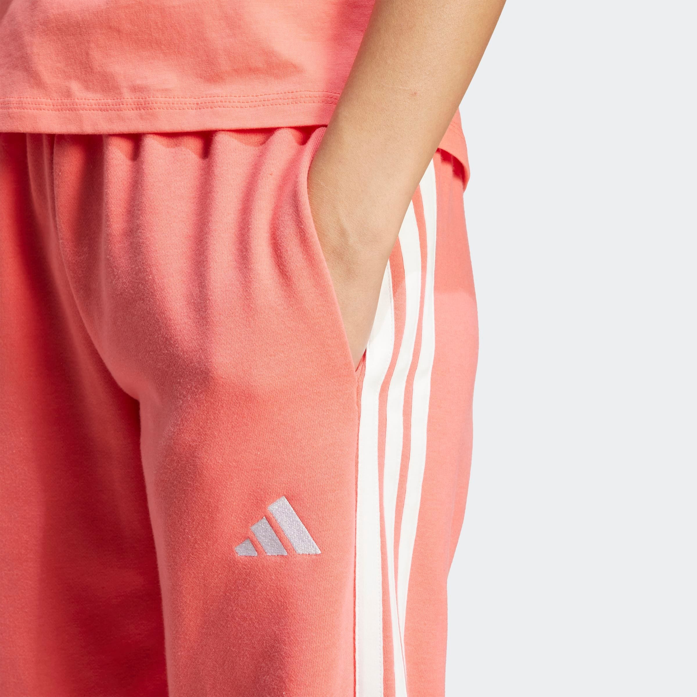 adidas Sportswear Sporthose »W 3S FT CF PT«, (1 tlg.), aus weichem French Terry Material