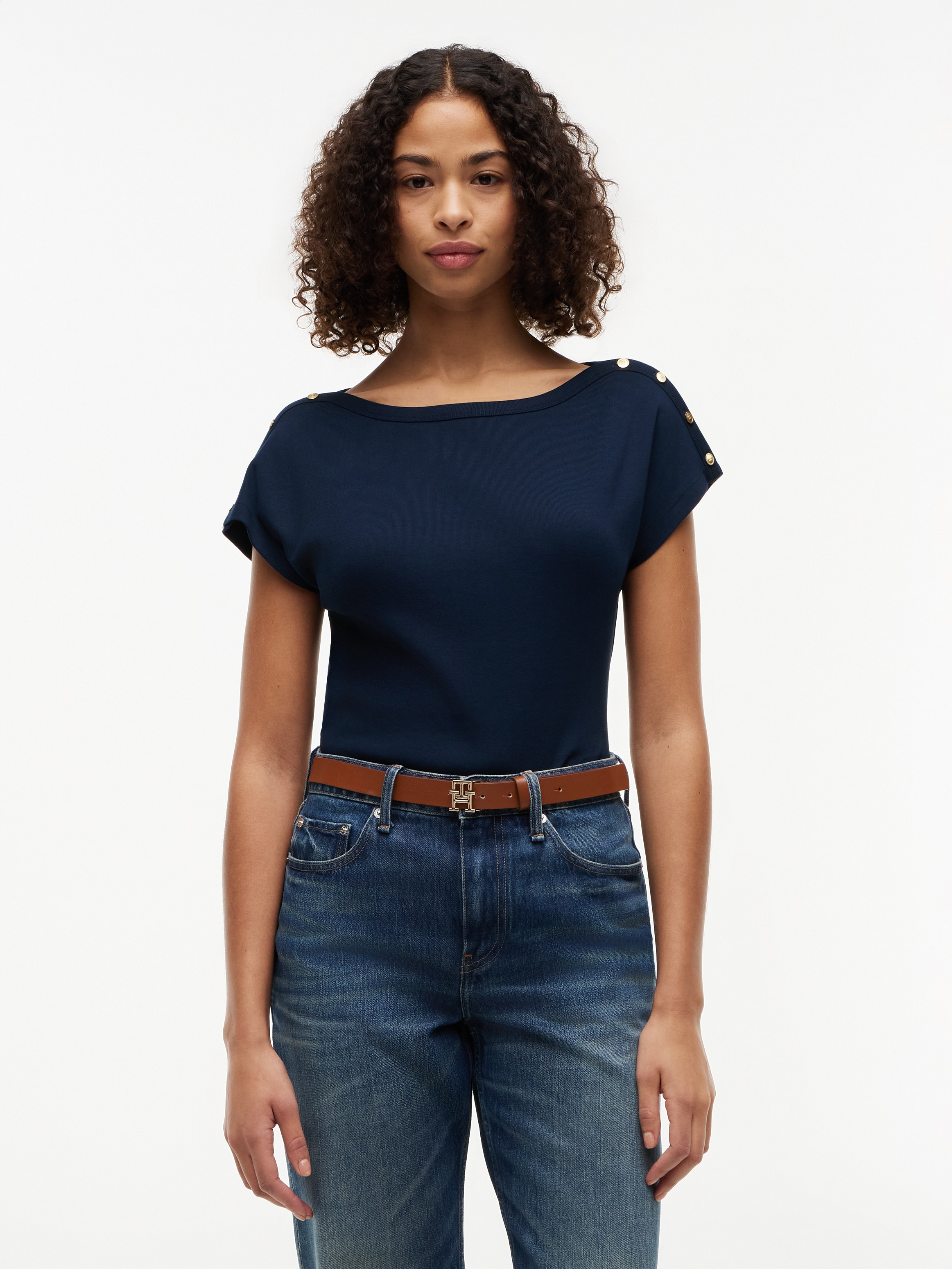 Tommy Hilfiger Kurzarmshirt "GOLD BTN CAP-SLV BOAT-NK TEE" Baumwolle, mit goldfarbenen Knöpfen