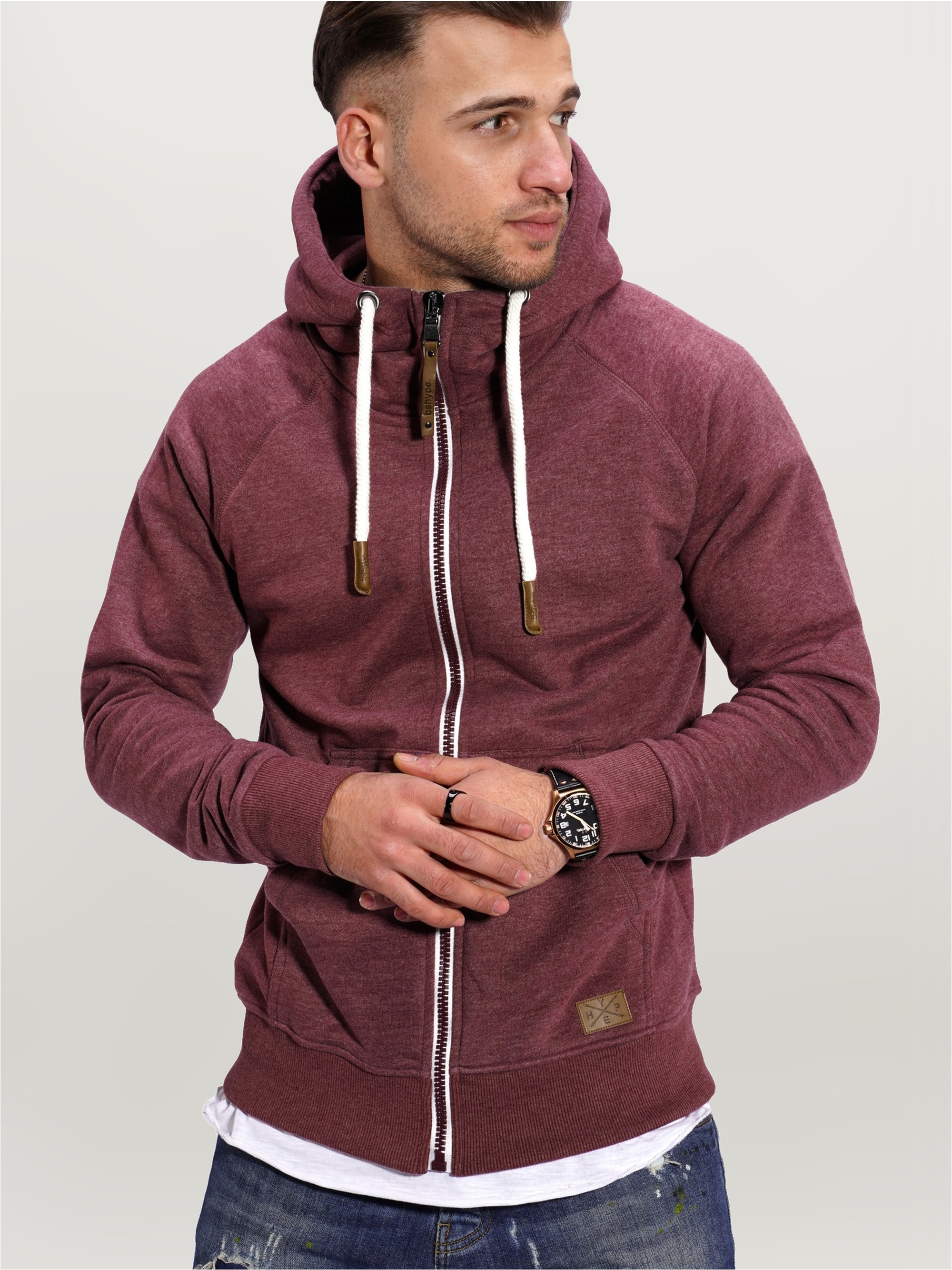 behype Sweatjacke »BHTANSER«, mit praktischem Kordelzug