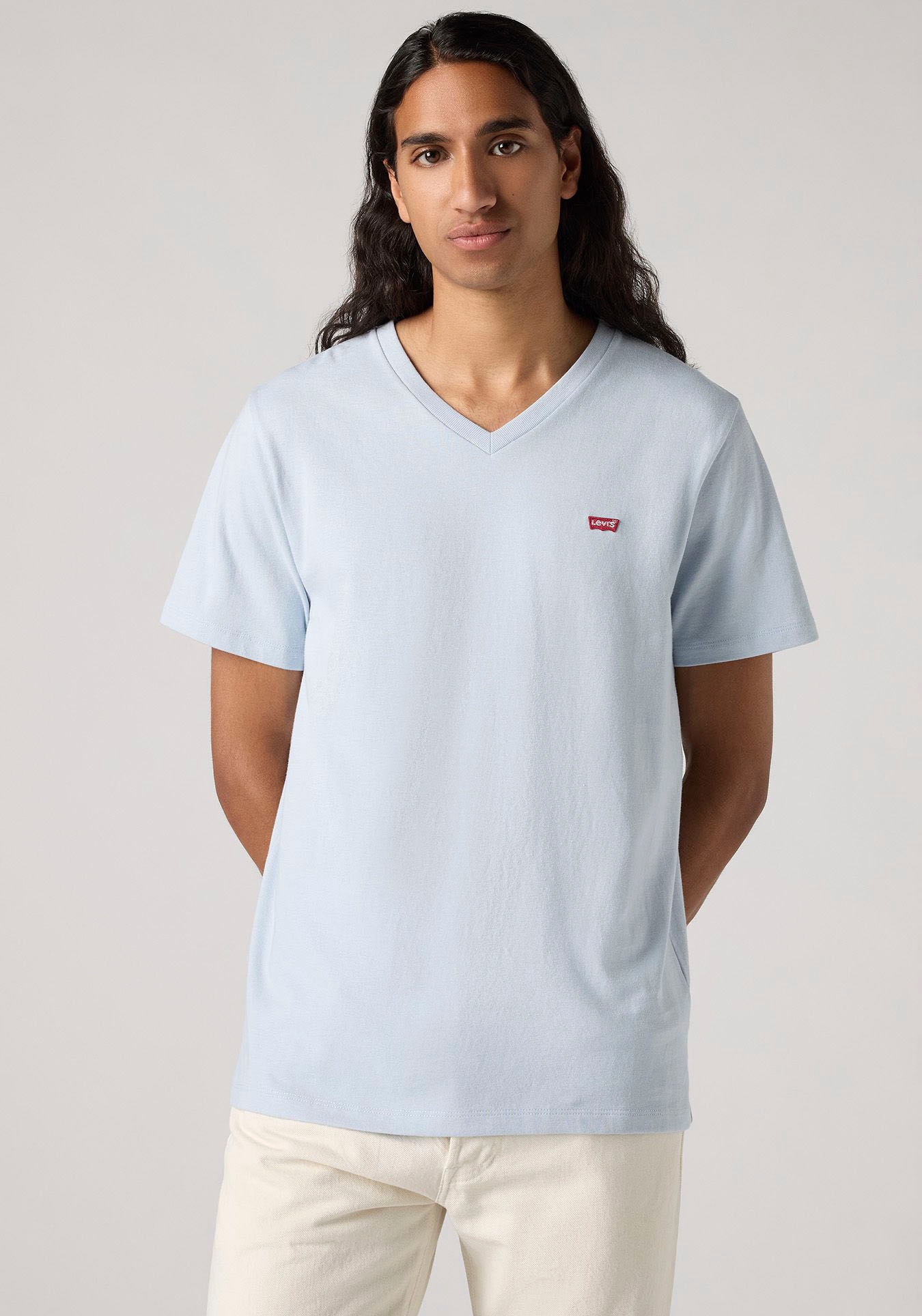 Levis V-Shirt "LE ORIGINAL HM VNECK", mit Logostickerei günstig online kaufen