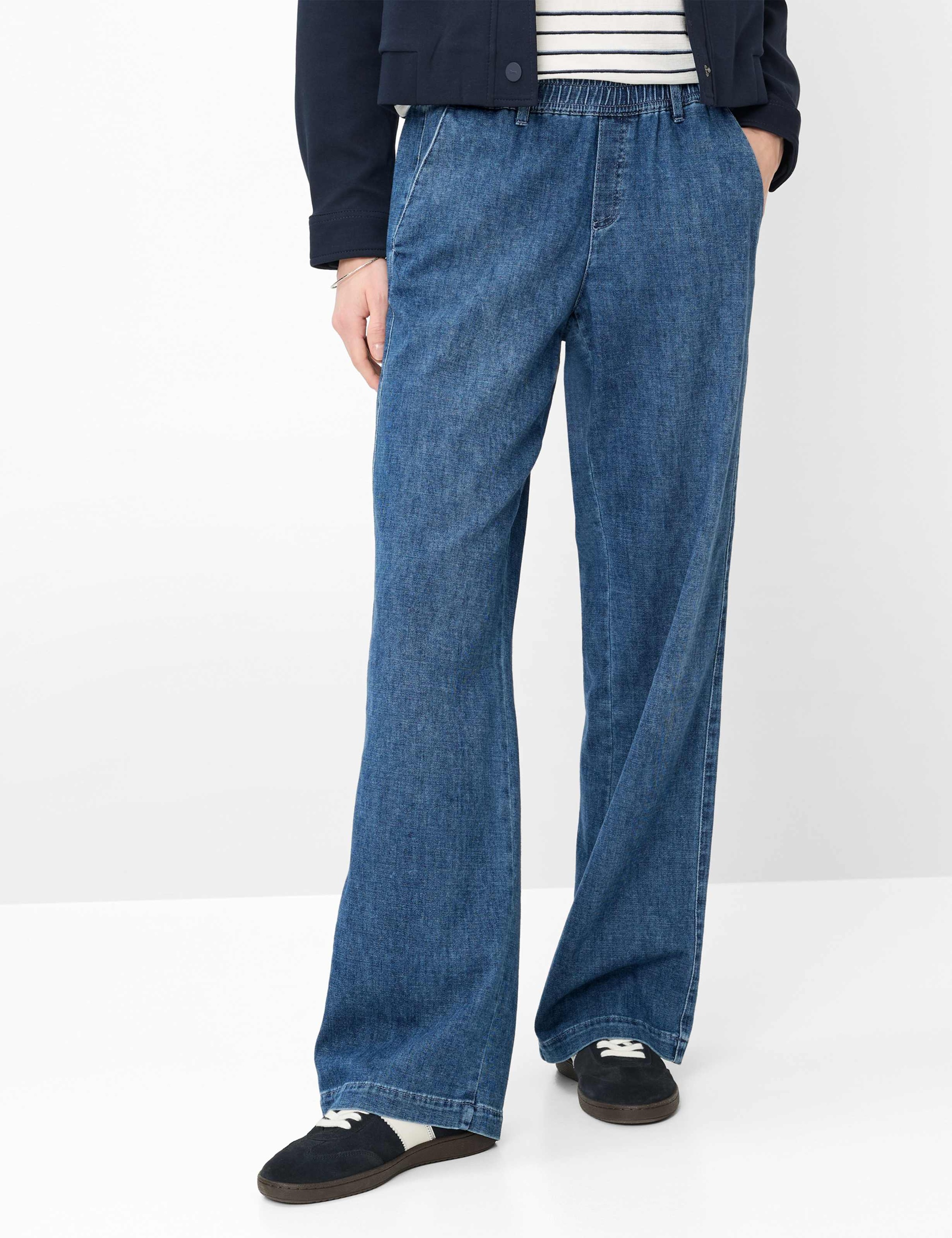 Röhrenjeans BRAX "Style MAINE", Damen, Gr. 40, Normalgrößen, blau, Denim/Jeans, 91% Baumwolle, 7% Elastomultiester, 2% Elasthan, Jeans