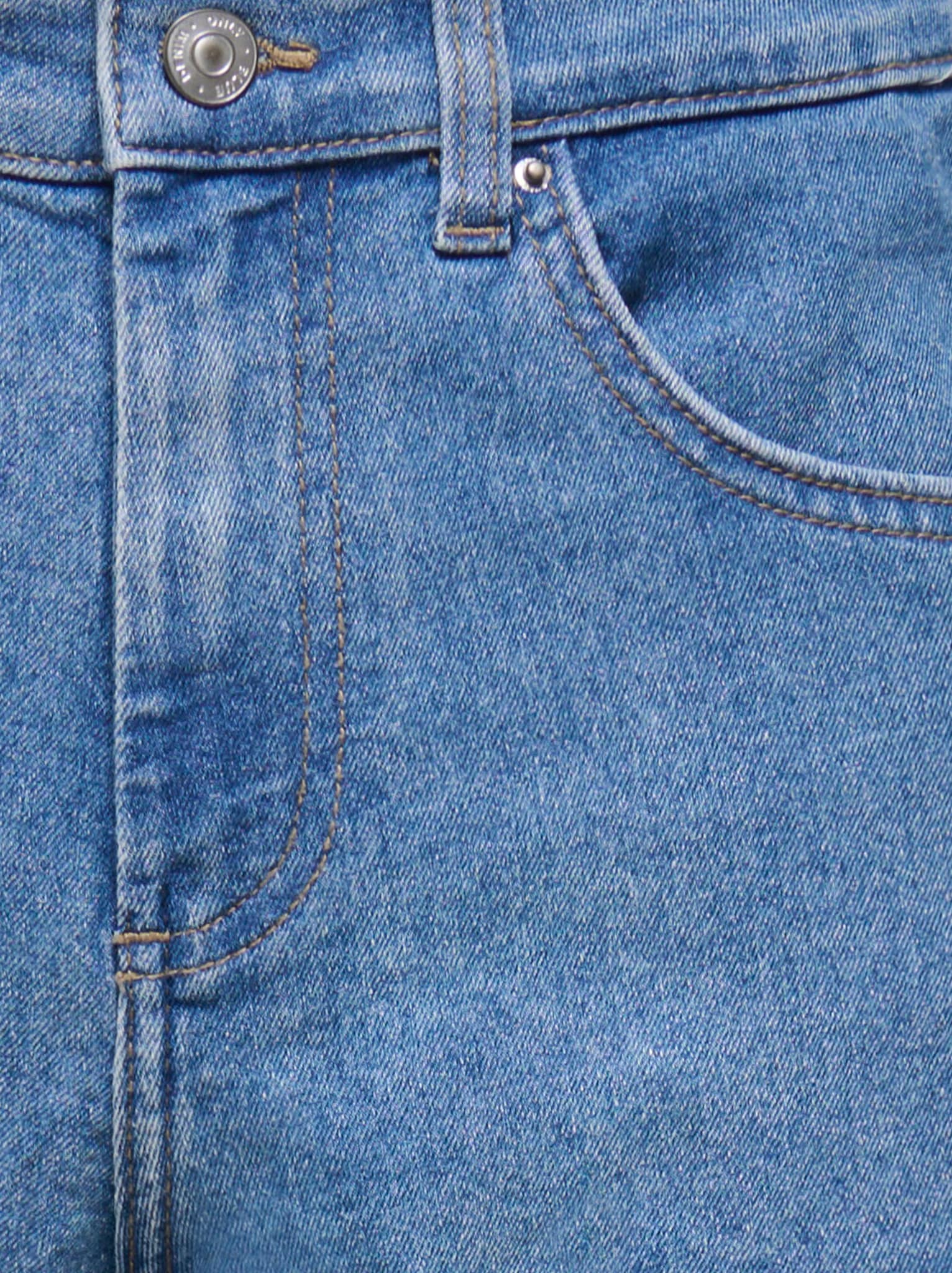 ONLY Jeansshorts »ONLLAURA HW FOLD UP SHORT BOX DNM« Baumwoll-Denim mit Stretch, regular fit, high waist