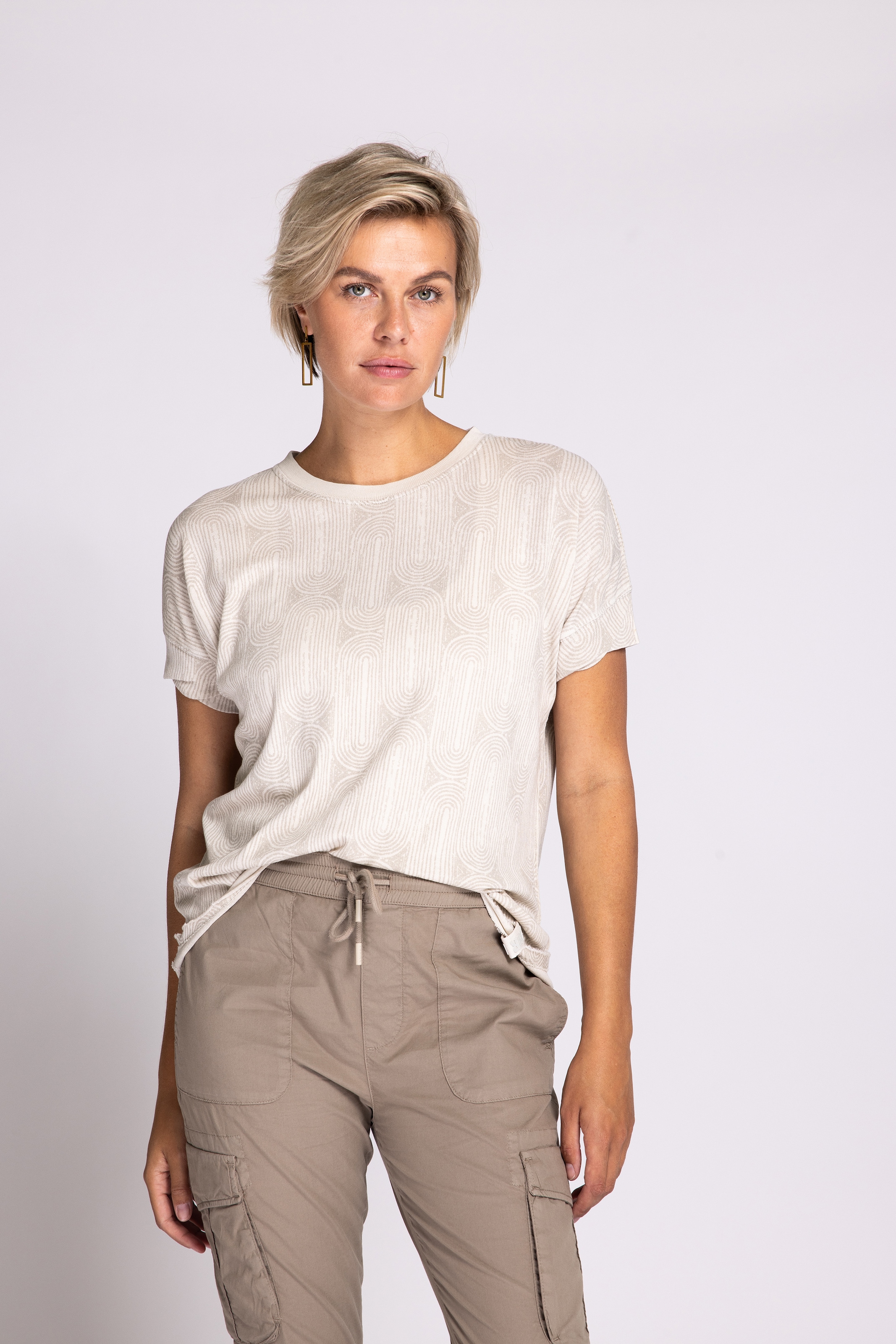 Zhrill T-Shirt »RAHEL«, mit dezentem Allover-Print