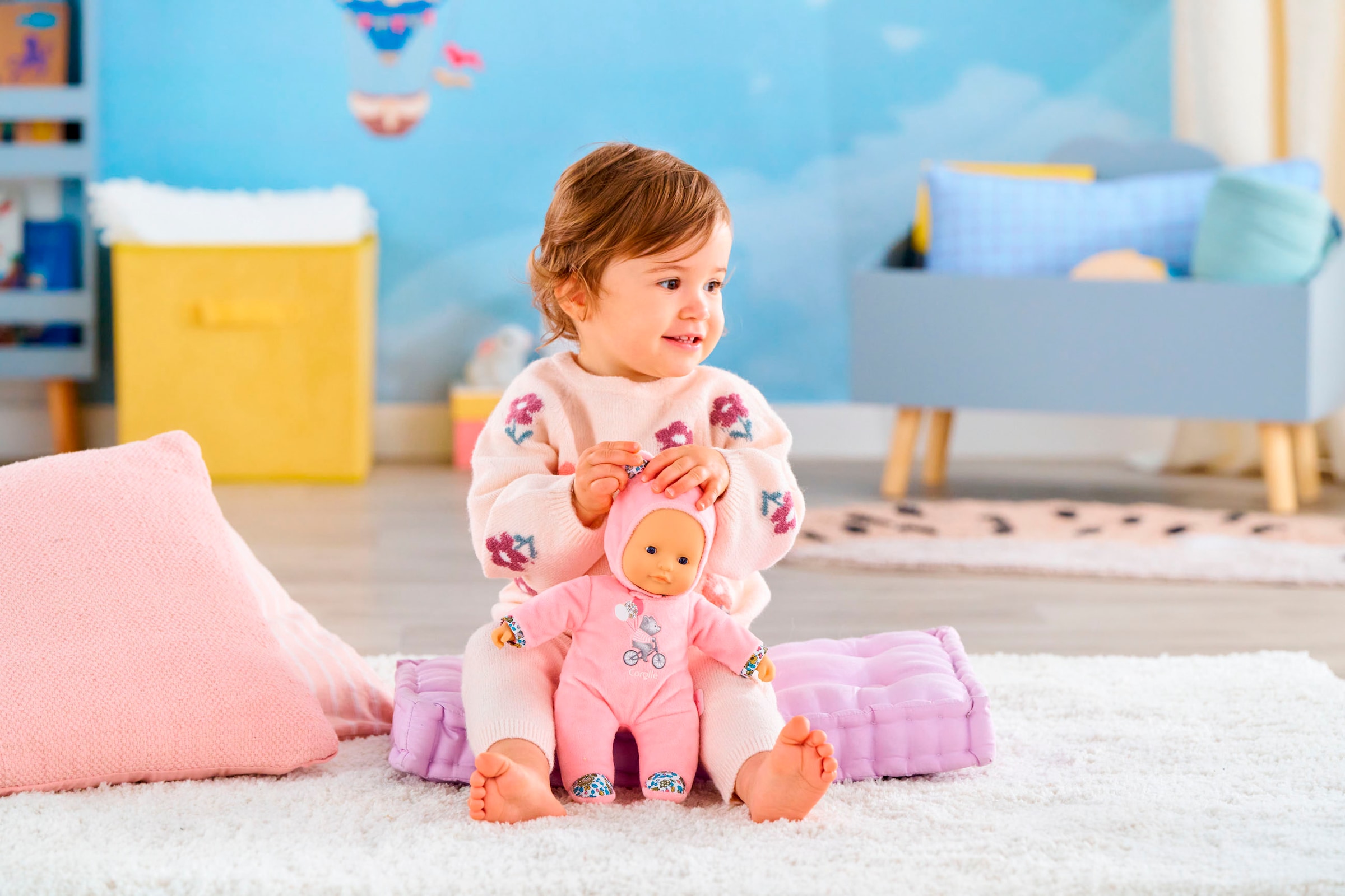 Corolle® Babypuppe »Mon Doudou, Sweetheart, rosa Bär«, mit Vanilleduft