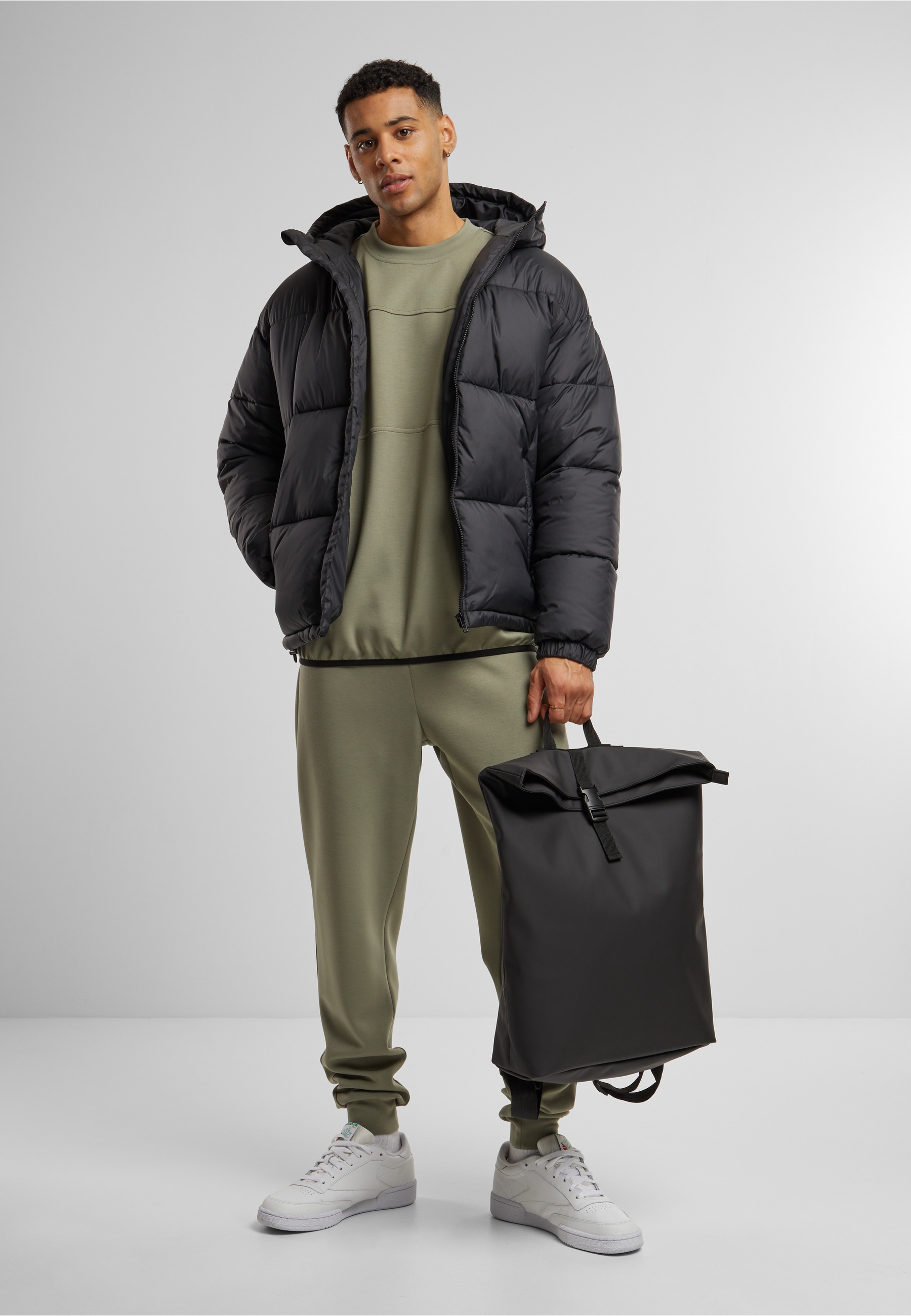 URBAN CLASSICS Sweater »Urban Classics Scuba Zip Pocket Crew«, 1 Stk.
