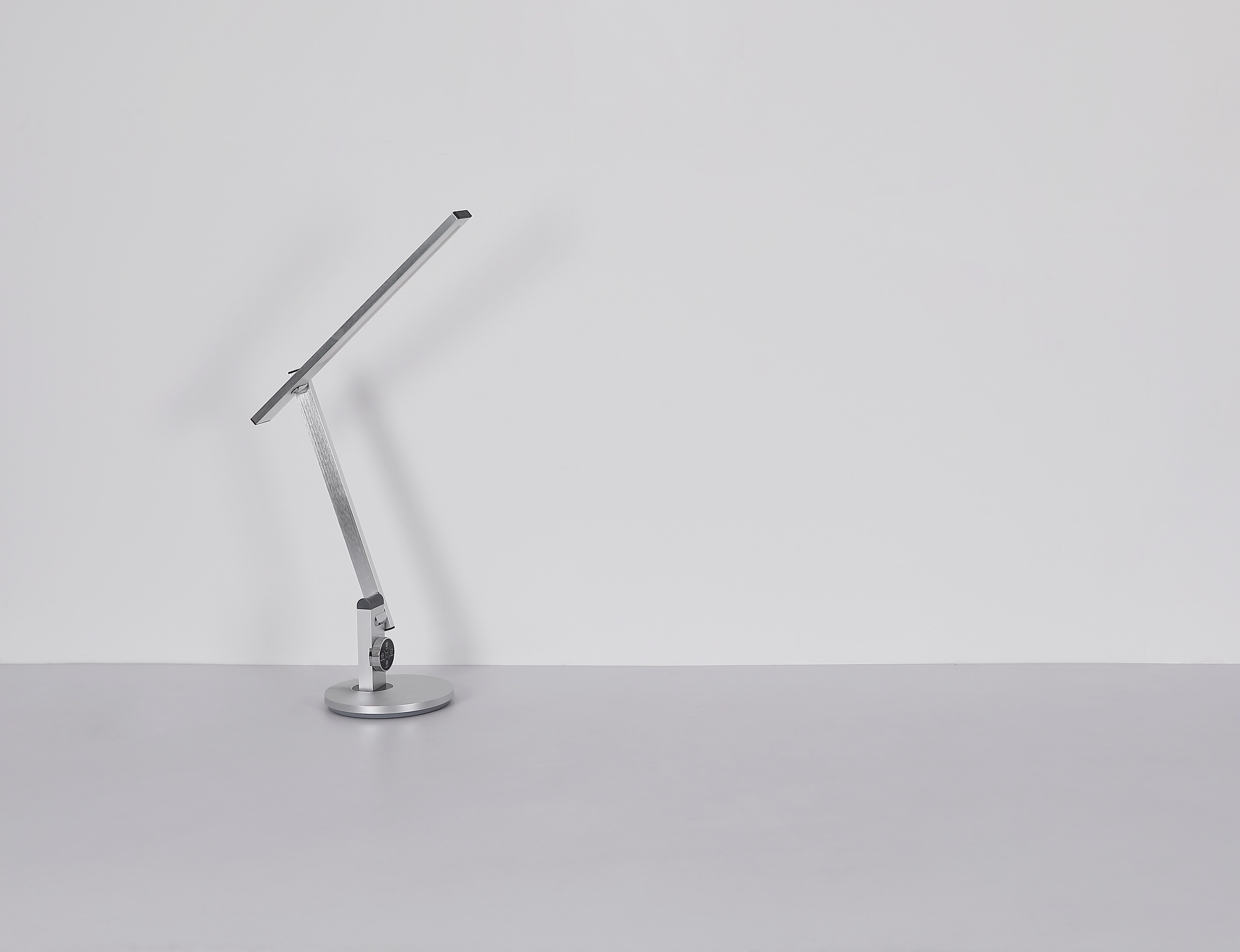 GLOBO LIGHTING LED Tischleuchte »SOLANA«, Leuchtmittel LED-Modul | LED fest integriert, Tischlampe/Arbeitszimmer/Bürotischleuchte/silberfarben