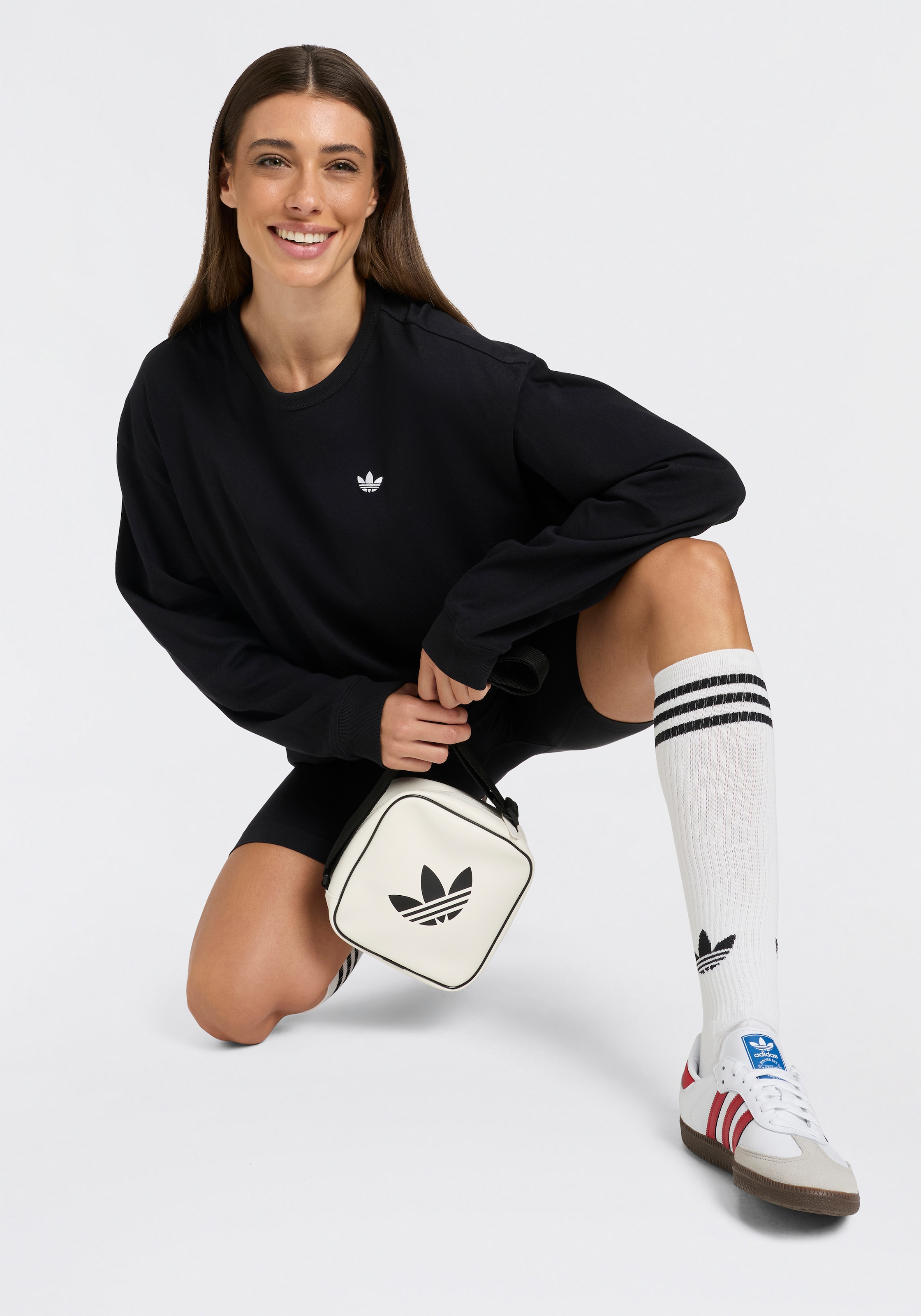 adidas Originals Langarmshirt »ESSENTIALS OVERSIZE LONGSLEEVE«