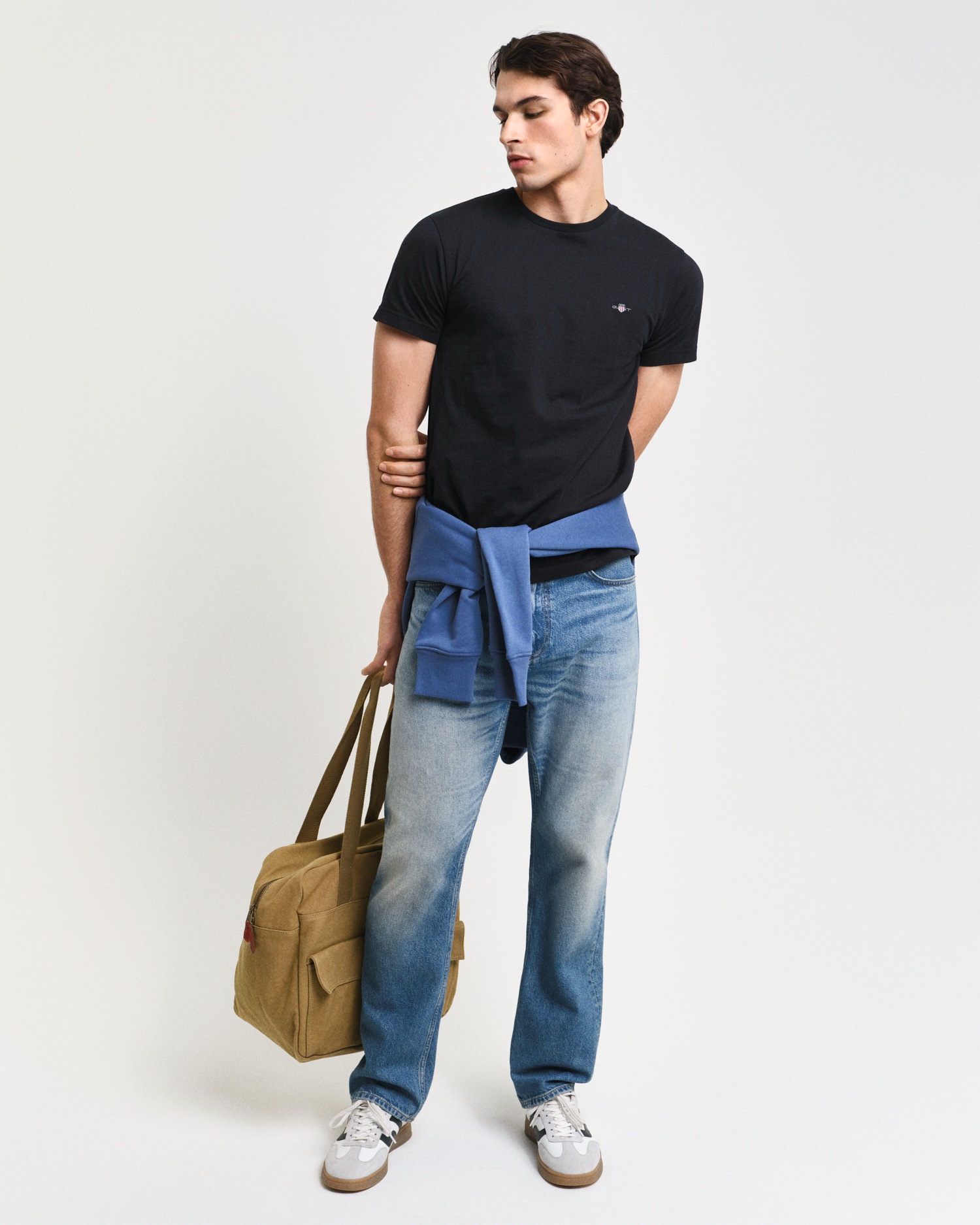 Gant T-Shirt »SLIM SHIELD SS T-SHIRT«, mit Logostickerei auf der Brust