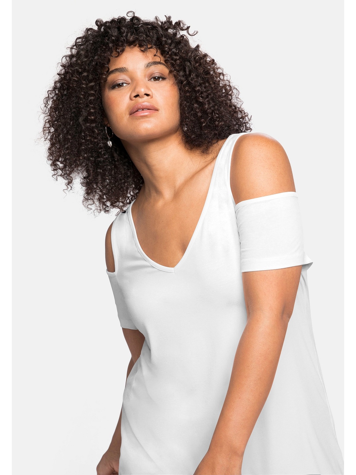 Sheego T-Shirt »Große Größen«, mit V-Ausschnitt, im schulterfreien Look