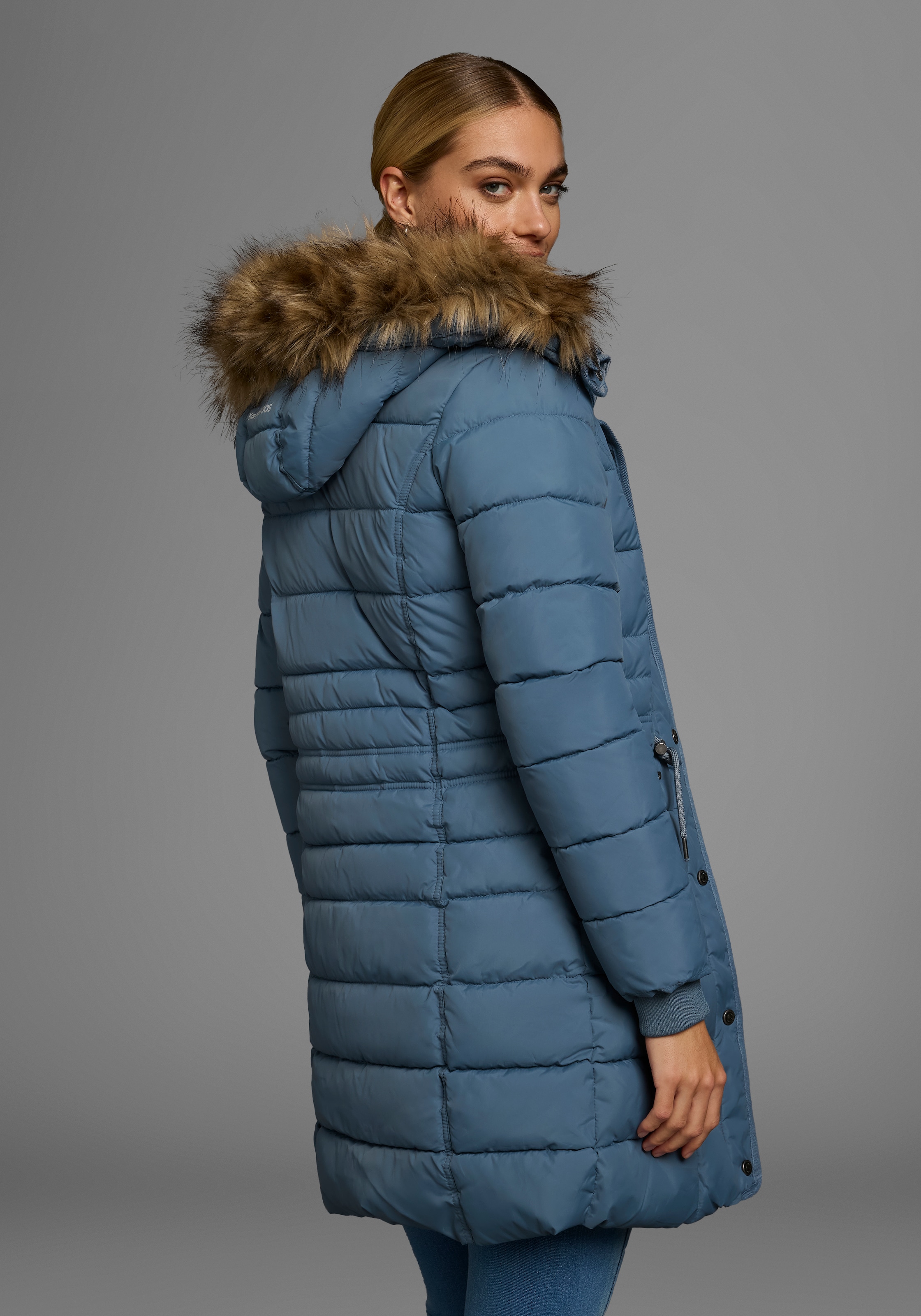 KangaROOS Steppjacke, mit Kapuze, figurbetonter Schnitt, mit Reißverschlusstaschen
