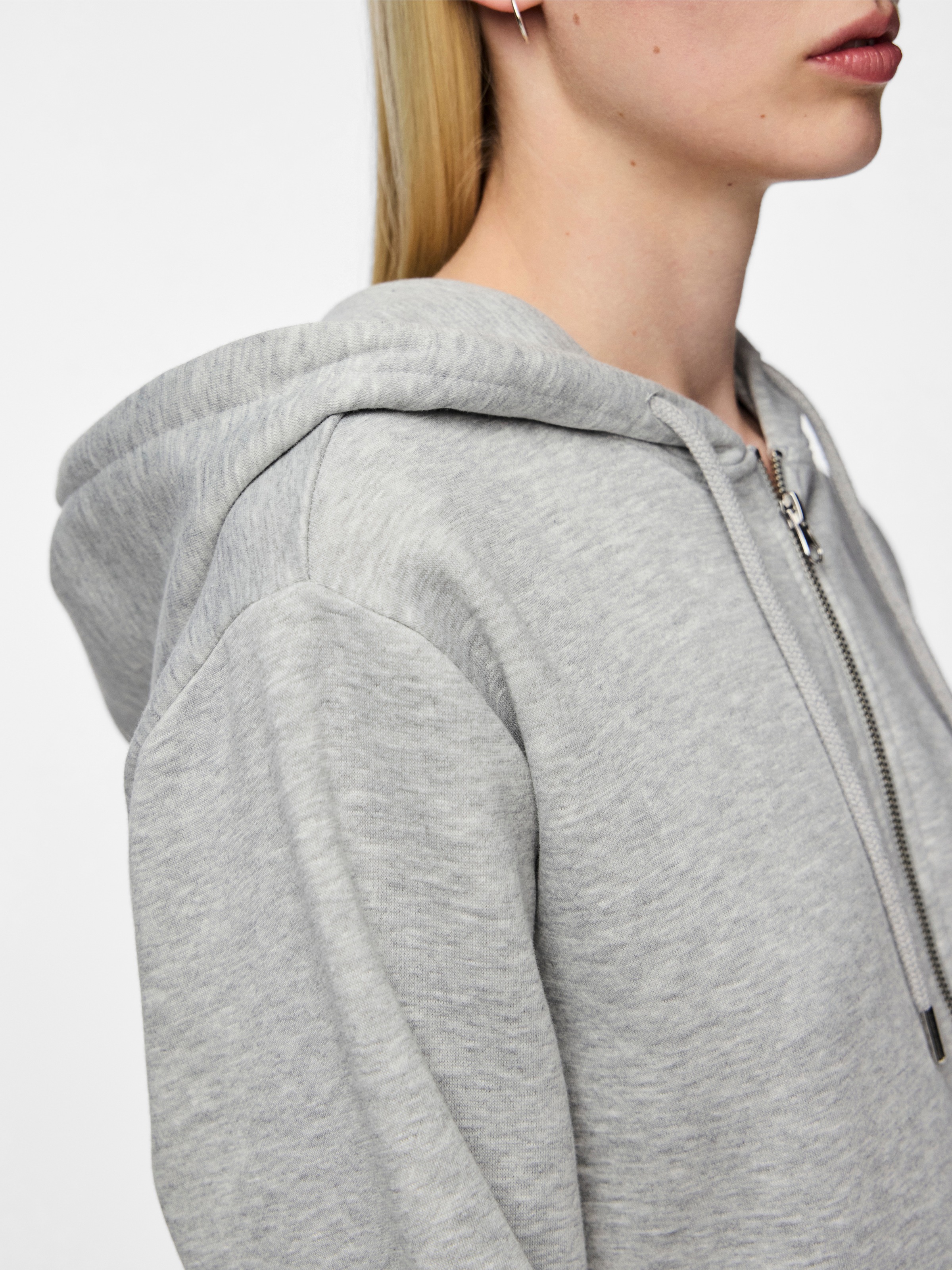pieces Kapuzensweatshirt "PCCHILLI LS ZIP HOODIE NOOS BC" günstig online kaufen