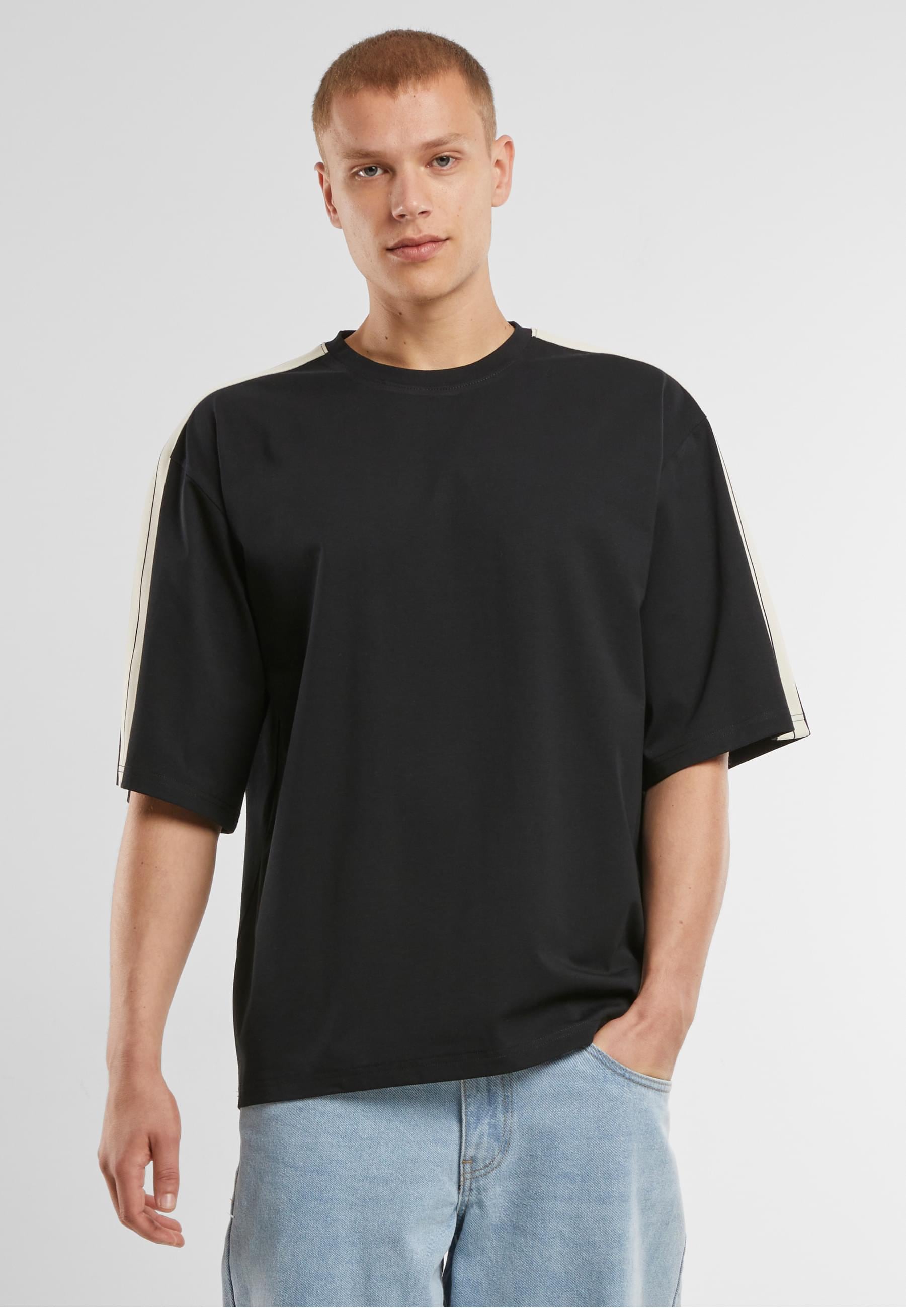 URBAN CLASSICS T-Shirt »Urban Classics Tennis Core Tee«, (1 tlg.)