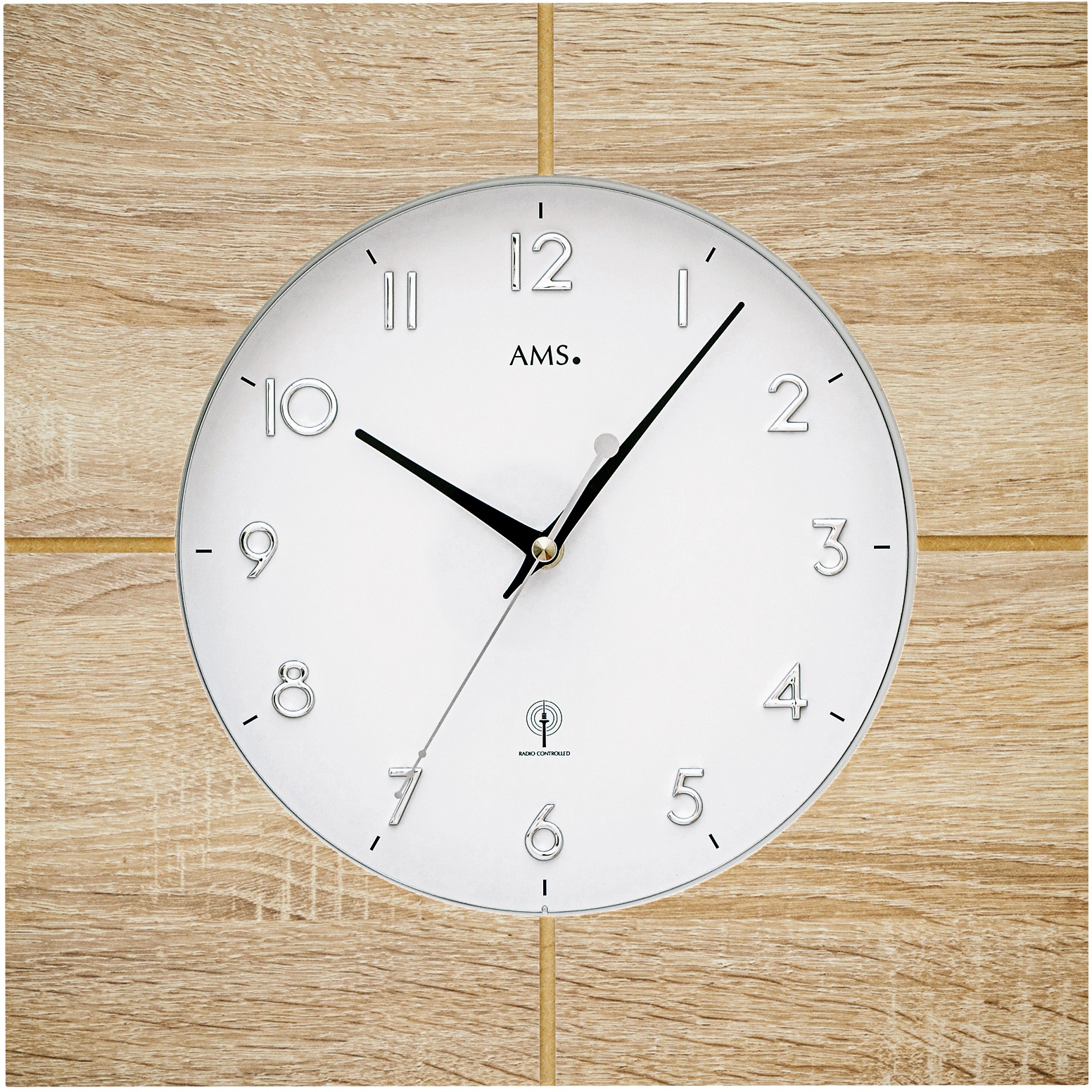 AMS Funkwanduhr »F5545«