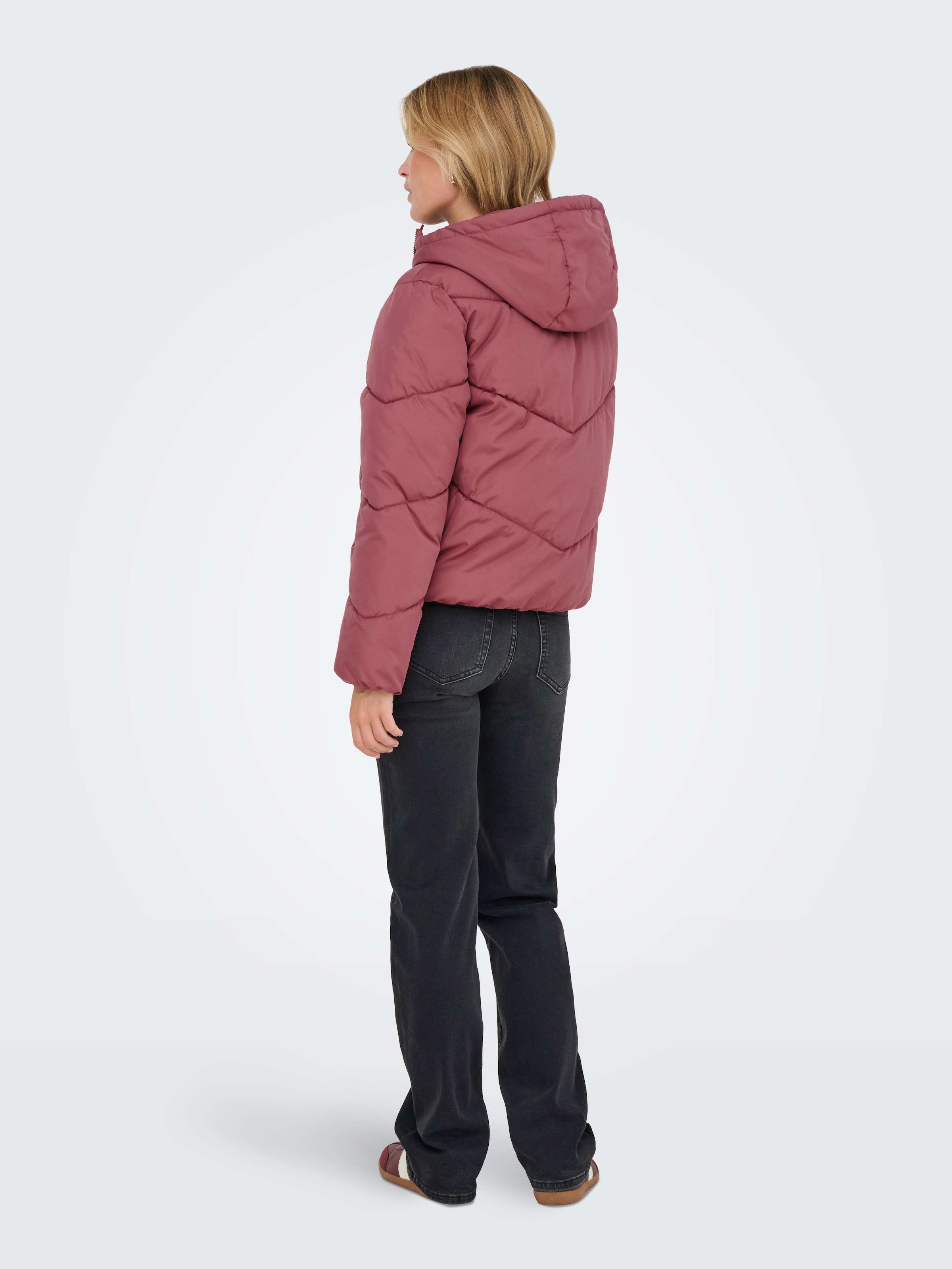 ONLY Steppjacke »ONAGNETE PUFFER HOOD JACKET OTW ZL«, mit Kapuze