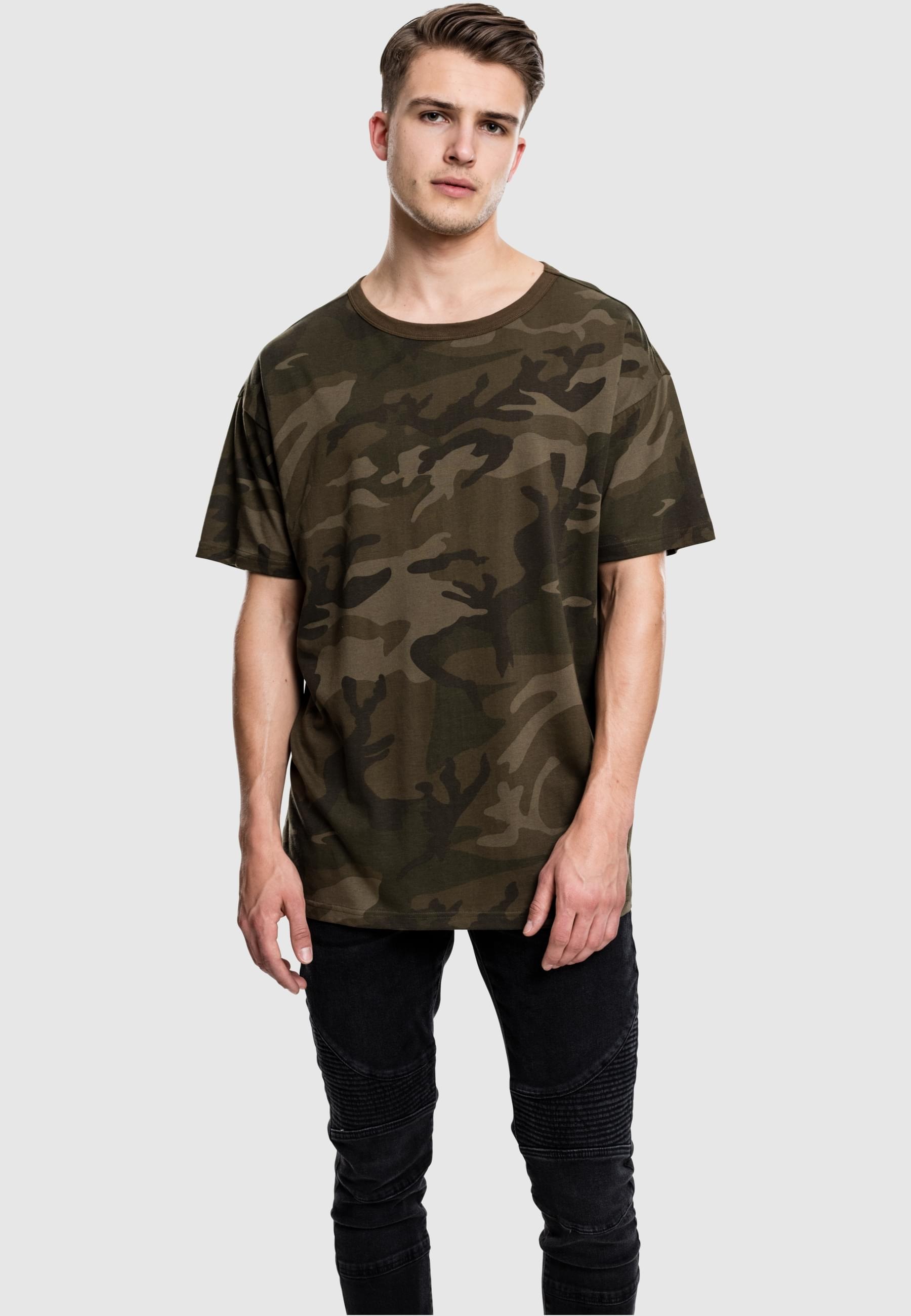 URBAN CLASSICS Kurzarmshirt »Urban Classics Herren Camo Oversized Tee«, (1 tlg.)