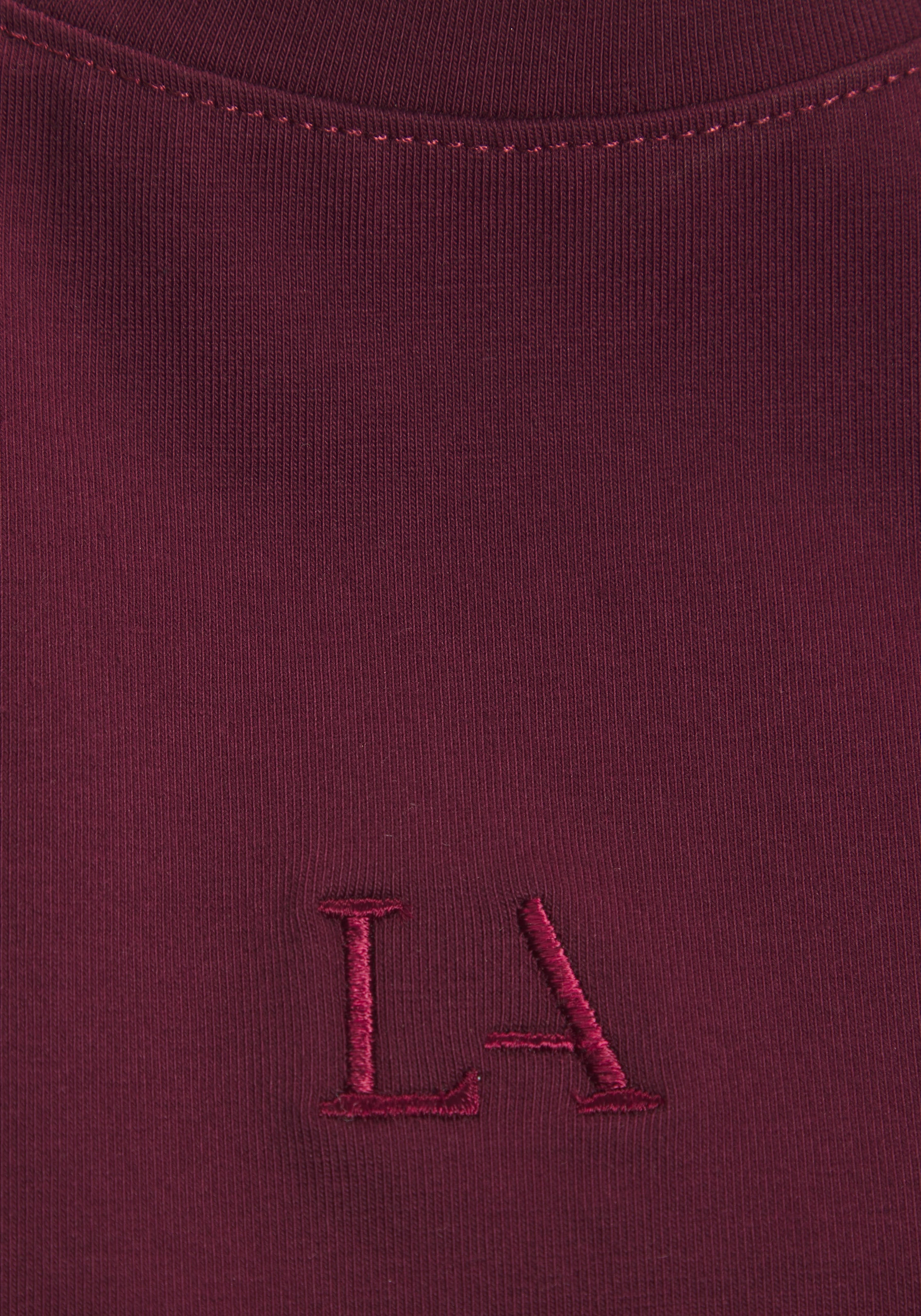 LASCANA Kurzarmshirt, mit kastigem Schnitt und Lagen-Look