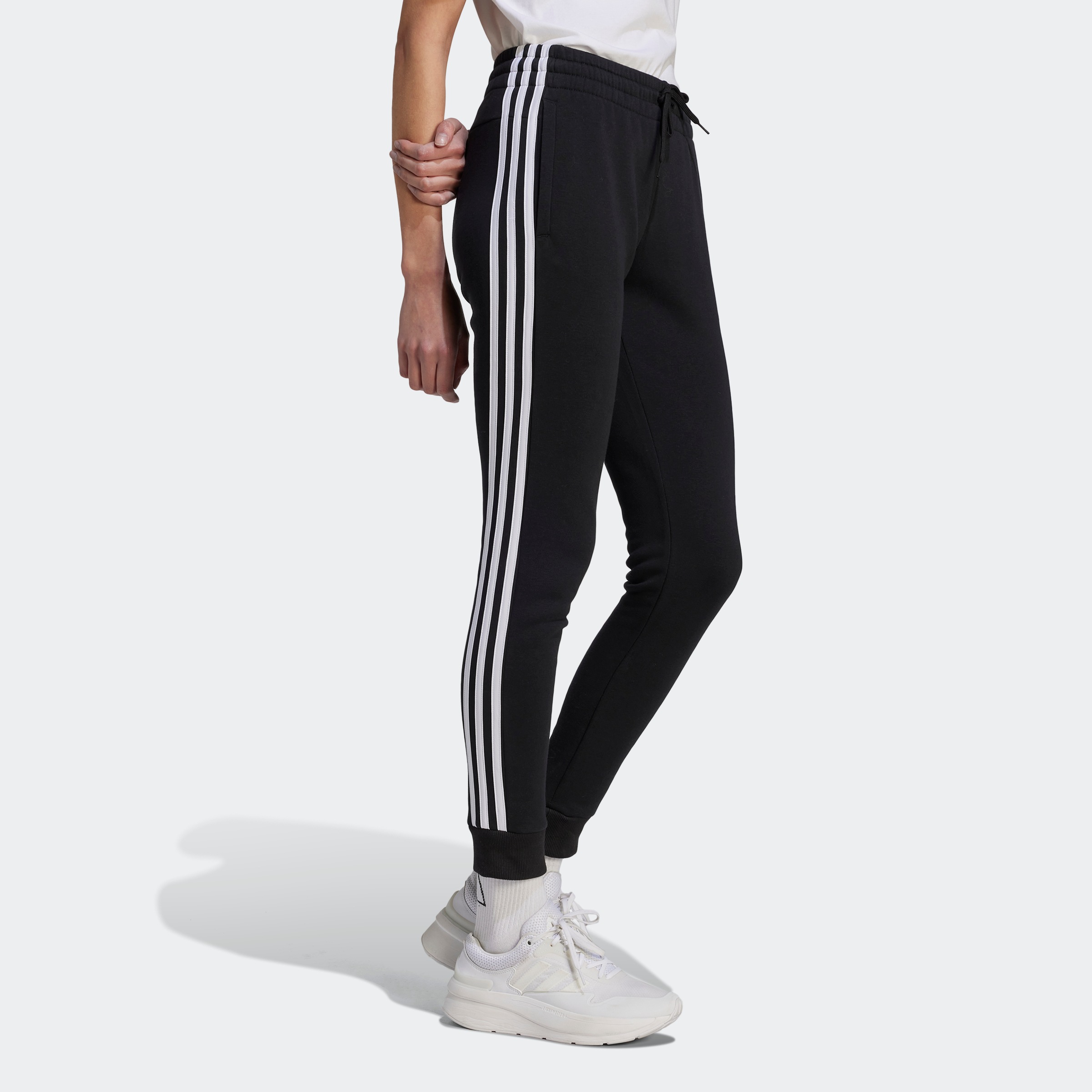 adidas Sportswear Sporthose "ESSENTIALS 3STREIFEN", (1 tlg.) günstig online kaufen