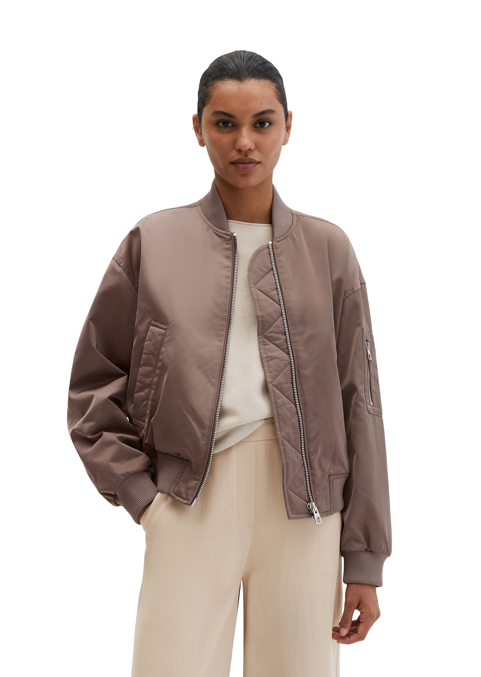Outdoorjacke MARC O'POLO "aus recyceltem Shiny-Polyester-Twill", Damen, Gr. 34, chalky braun, Obermaterial: 100% Polyester, unifarben, regular fit, Rippbündchen, Jacken Outdoorjacke