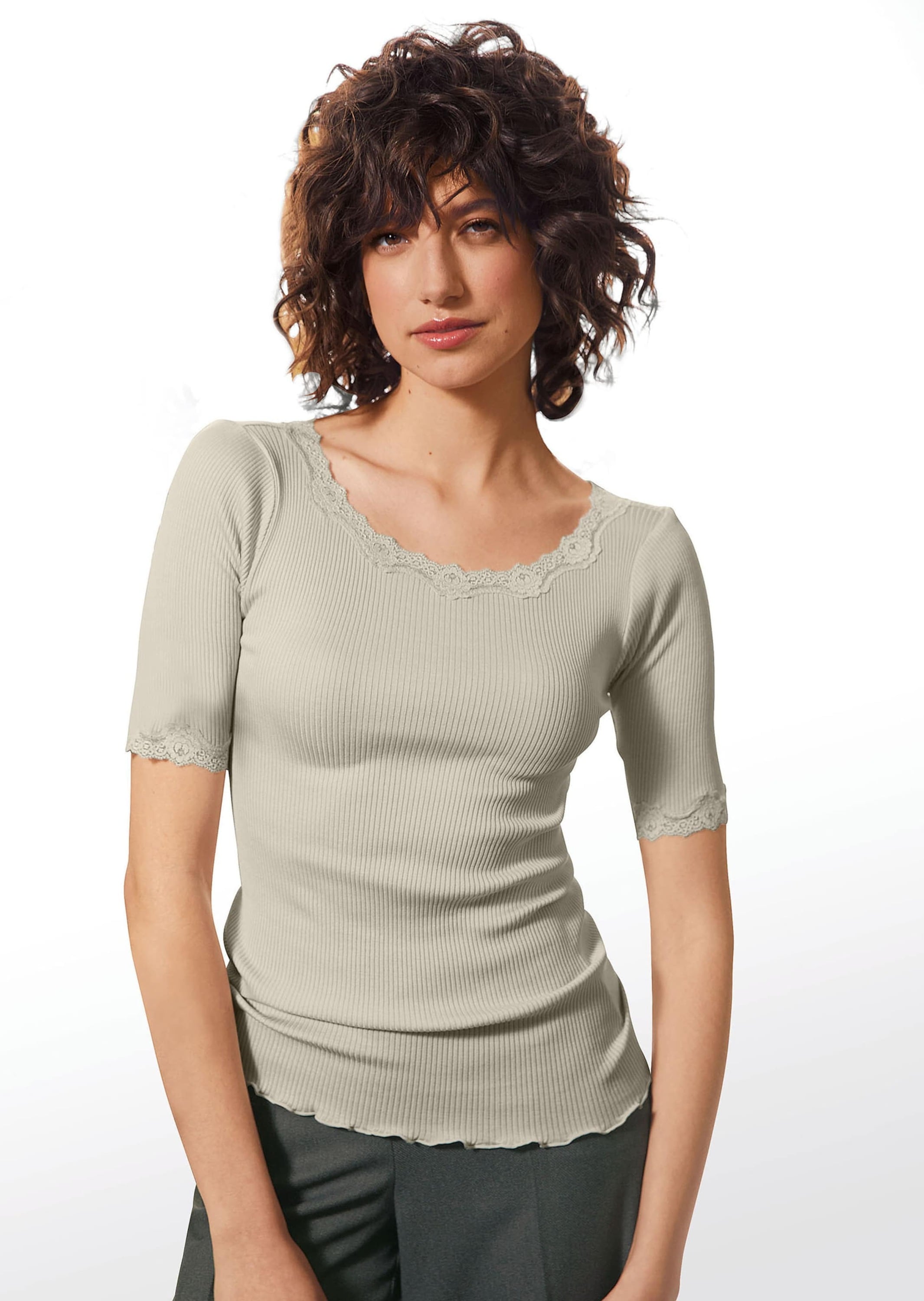 MADELEINE Kurzarmshirt »Shirt Shirt mit Spitze«
