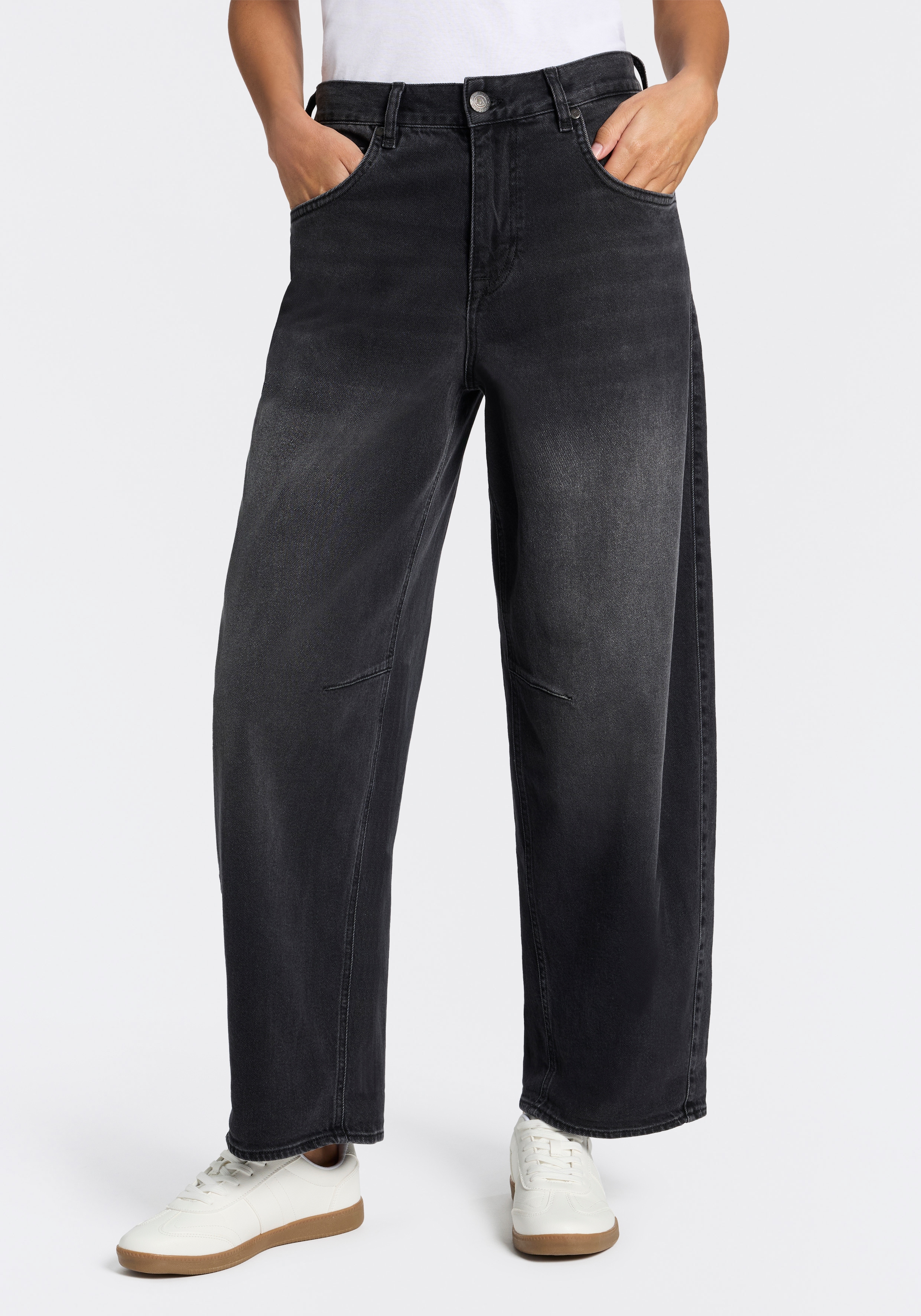 Herrlicher Loose-fit-Jeans "Barrow Denim Black" aus leichtem Denim, Barrel Look