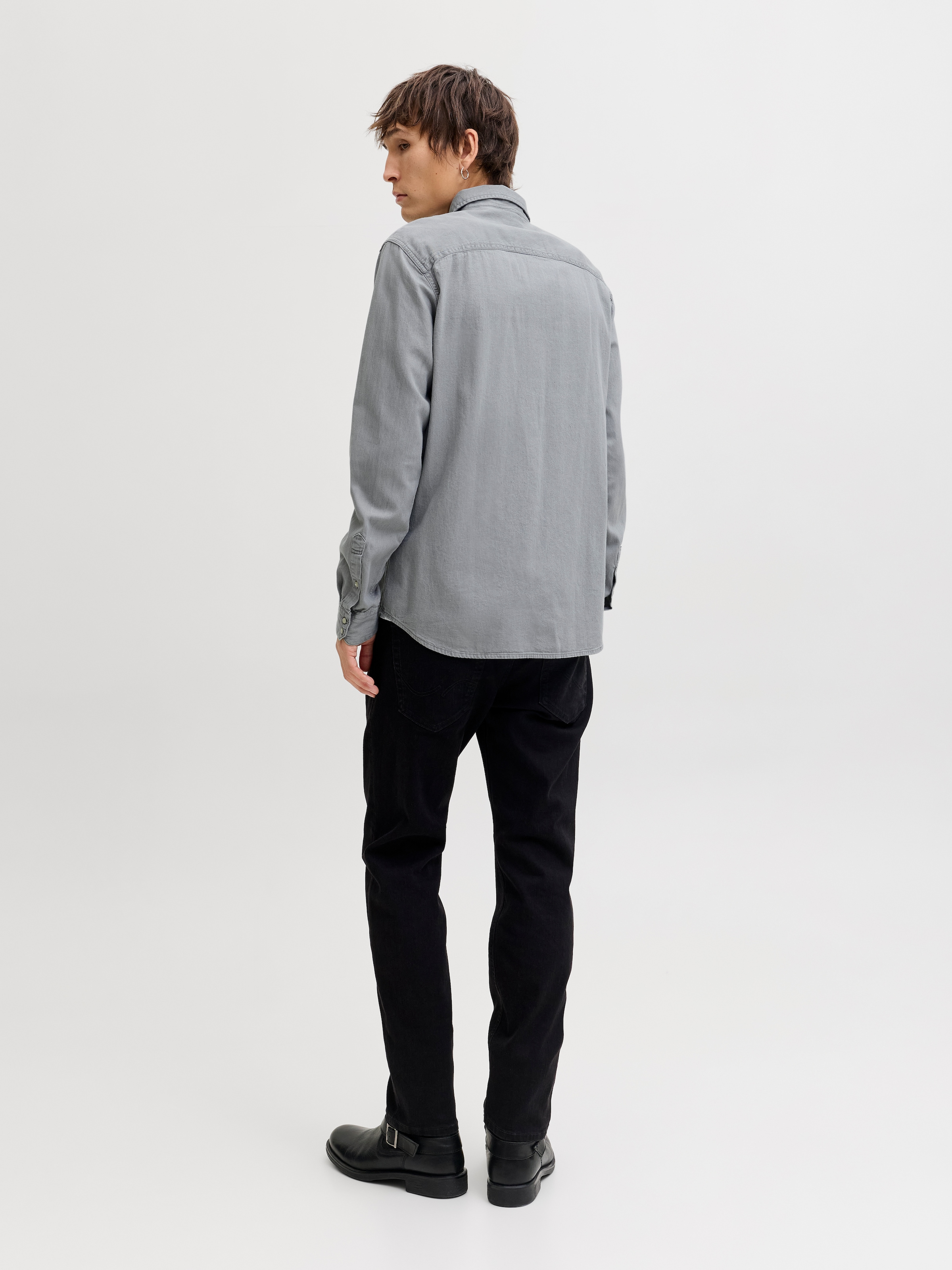 Jack & Jones Jeanshemd »JJESHERIDAN im Workwear-Stil mit robuster Baumwollqualität« mit angesetzter Brusttasche