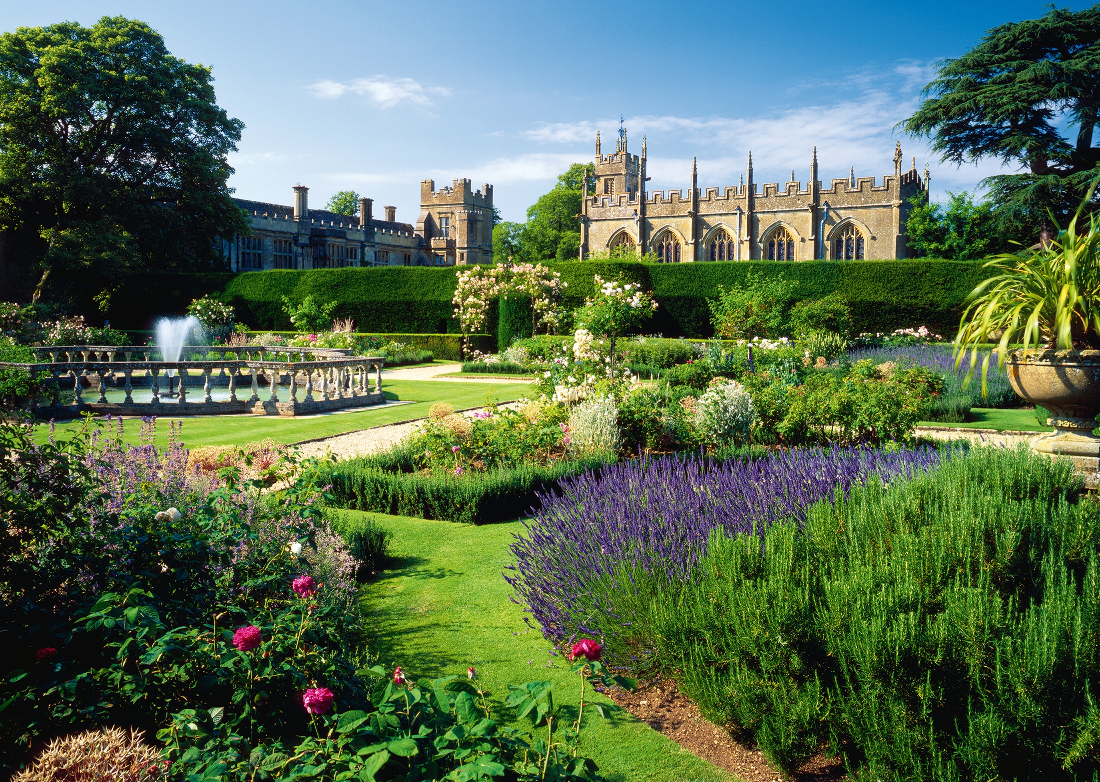 Ravensburger Puzzle »Beautiful Gardens, Queen's Garden, Sudeley Castle, England«, Made in Germany; FSC® - schützt Wald - weltweit