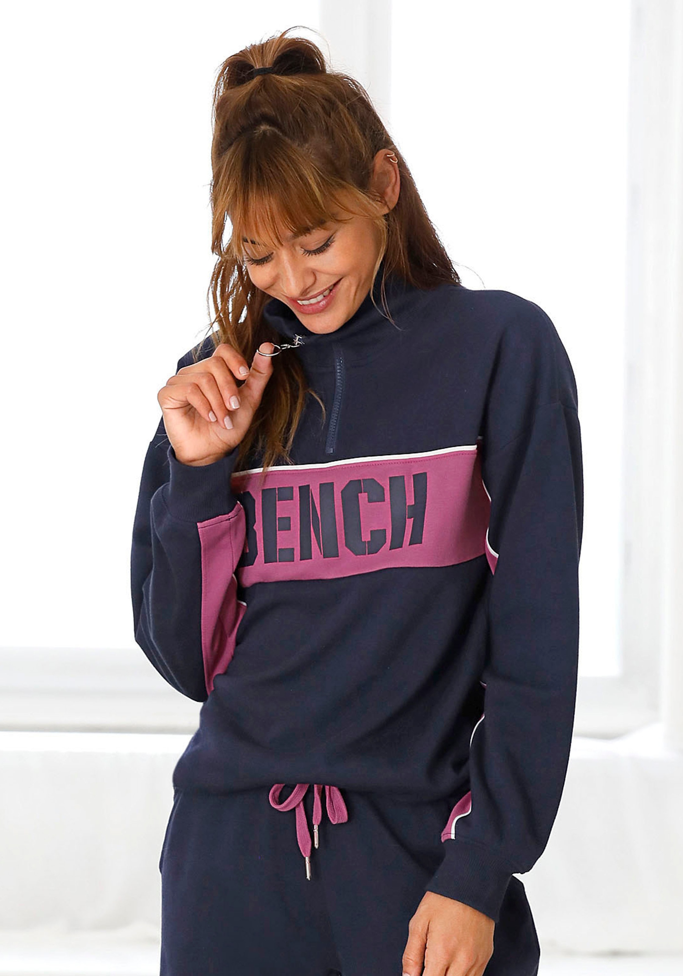 Bench. Sweatshirt, im Color-Blocking Design Logoprint BAUR bestellen | mit