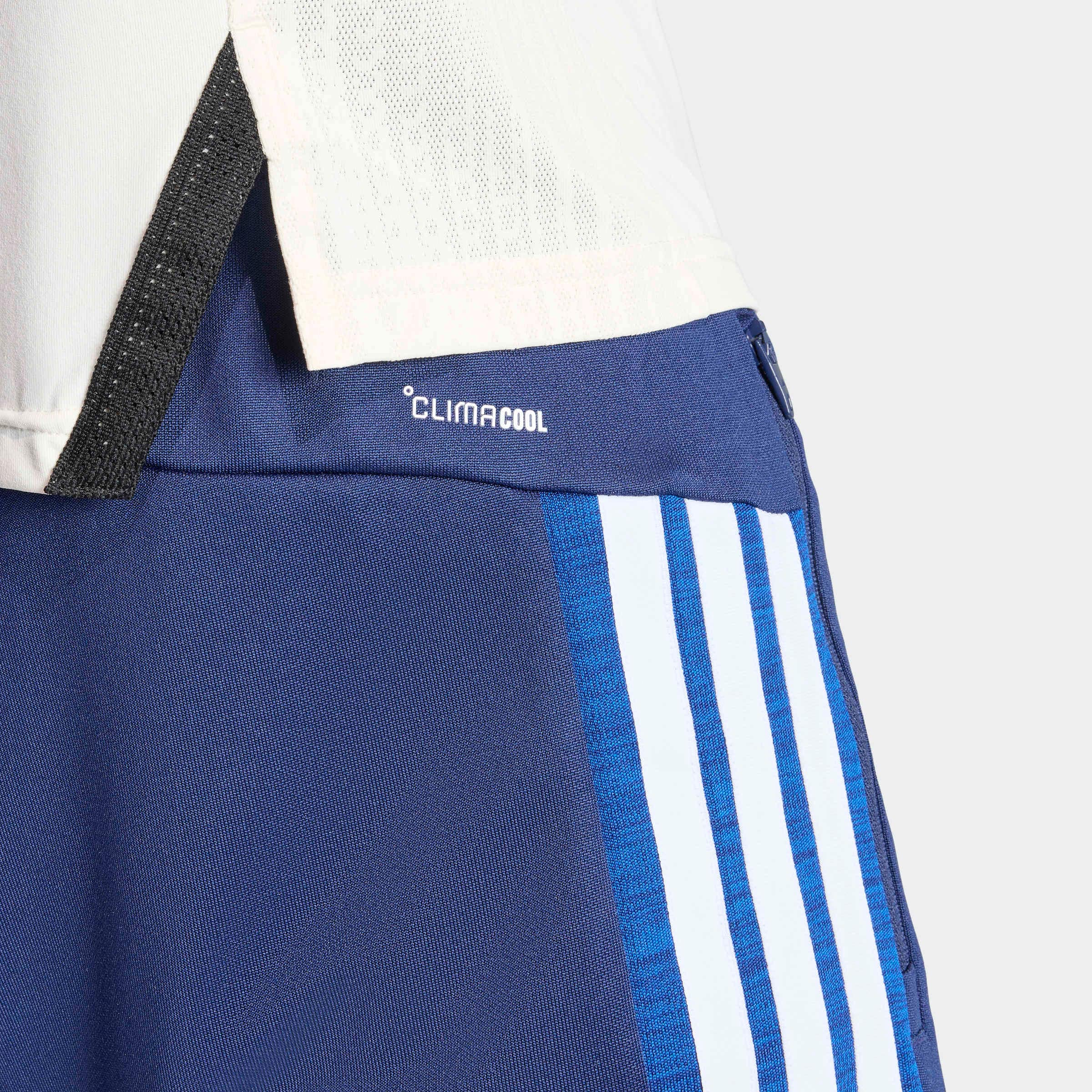 adidas Performance Shorts »WE ALLSET 3SSHO«  für sportliche Aktivitäten, mit normal-weiter Passform, aus Polyester