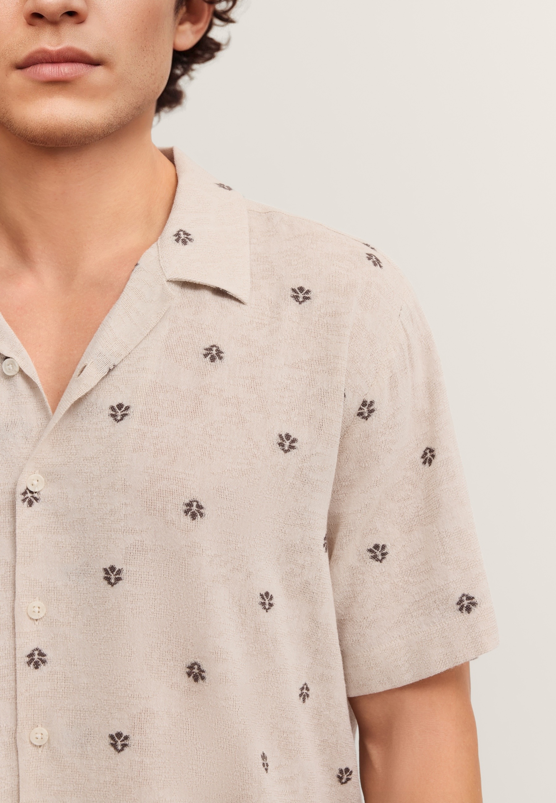 bugatti Kurzarmhemd Modern Fit aus einem Baumwollmix