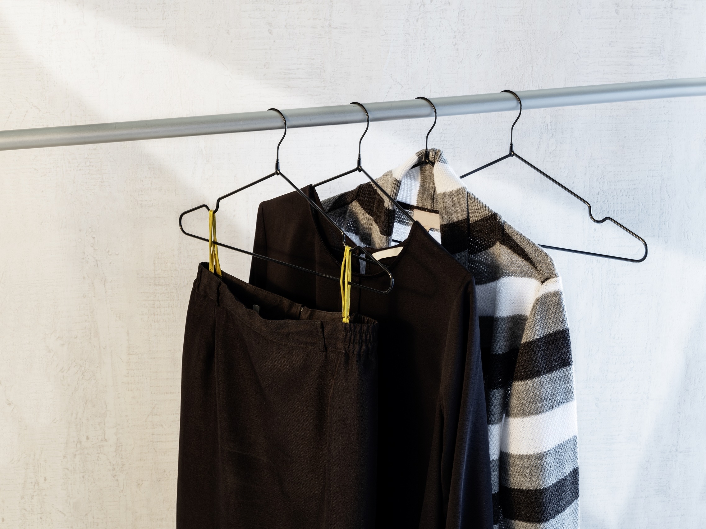 WENKO Kleiderbügel »Modell Sascha« rutschfeste Beschichtung, schmales Design