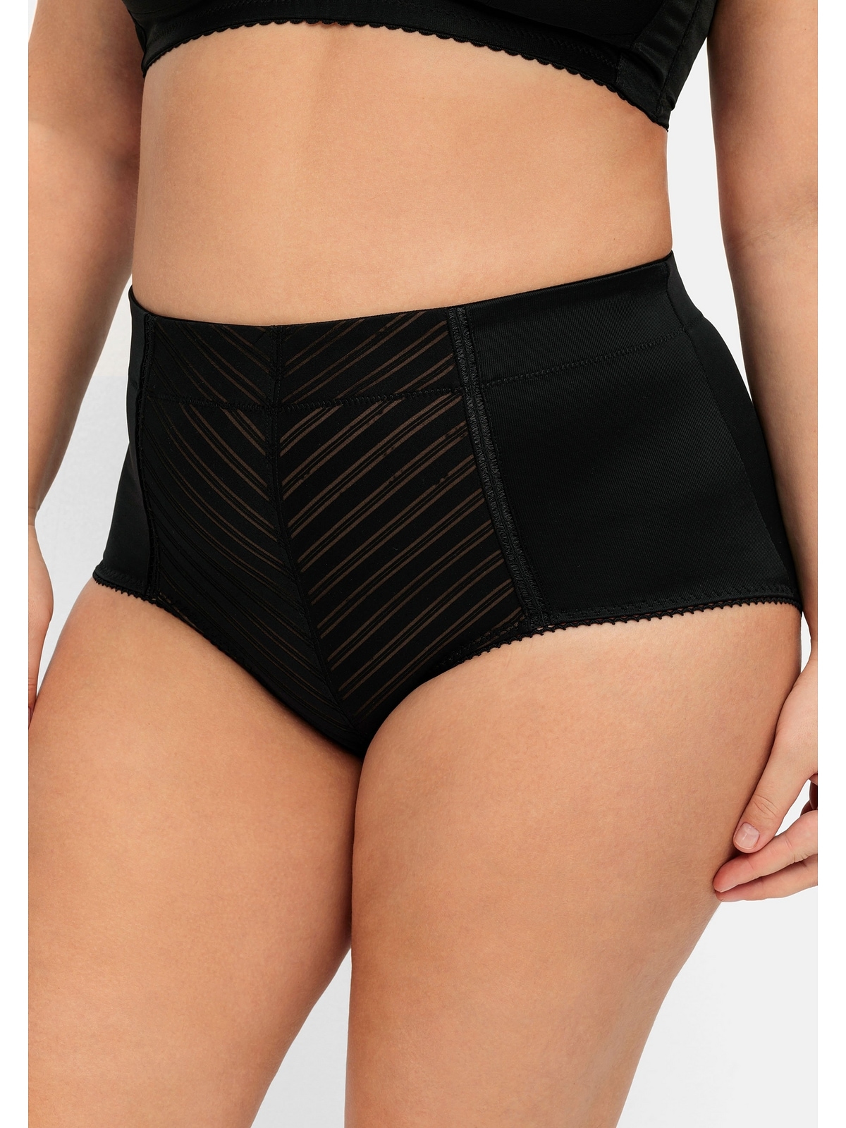Sheego High-Waist-Slip »Große Größen«, mit Spitzendetails und Shapingeffekt