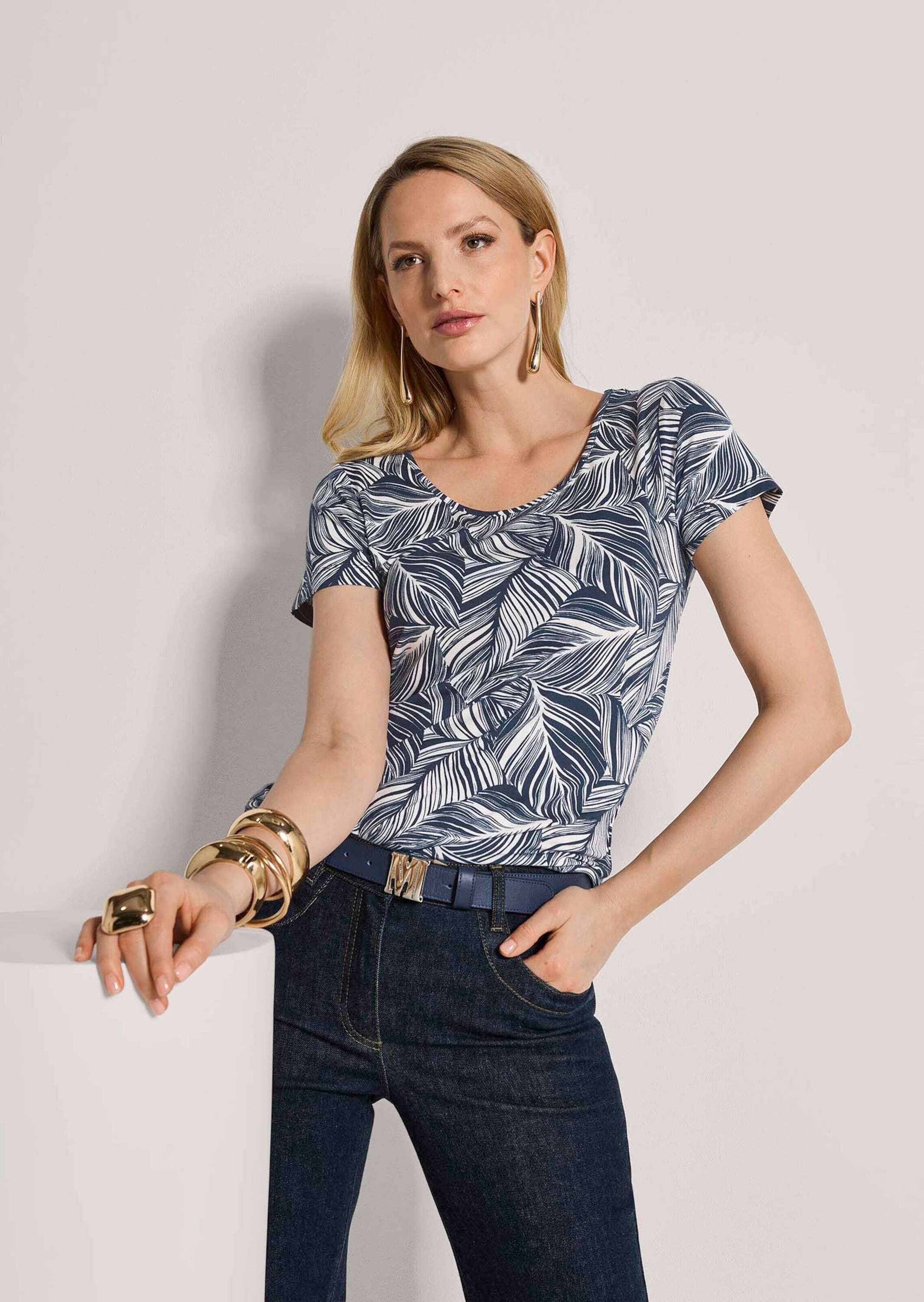 MADELEINE Kurzarmshirt »Shirt Viskoseshirt mit Blattprint«