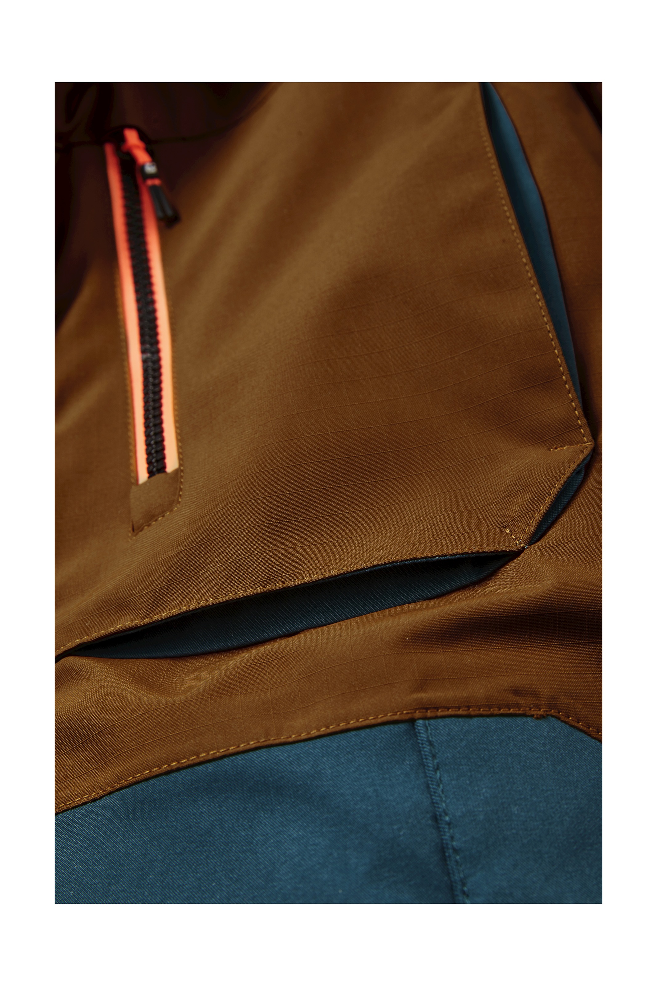 Thumbnail - Killtec Skijacke "KSW 127 BYS SKI JCKT", Wasserdichte, atmungsaktive Kinderjacke mit verstellbarer Kapuze