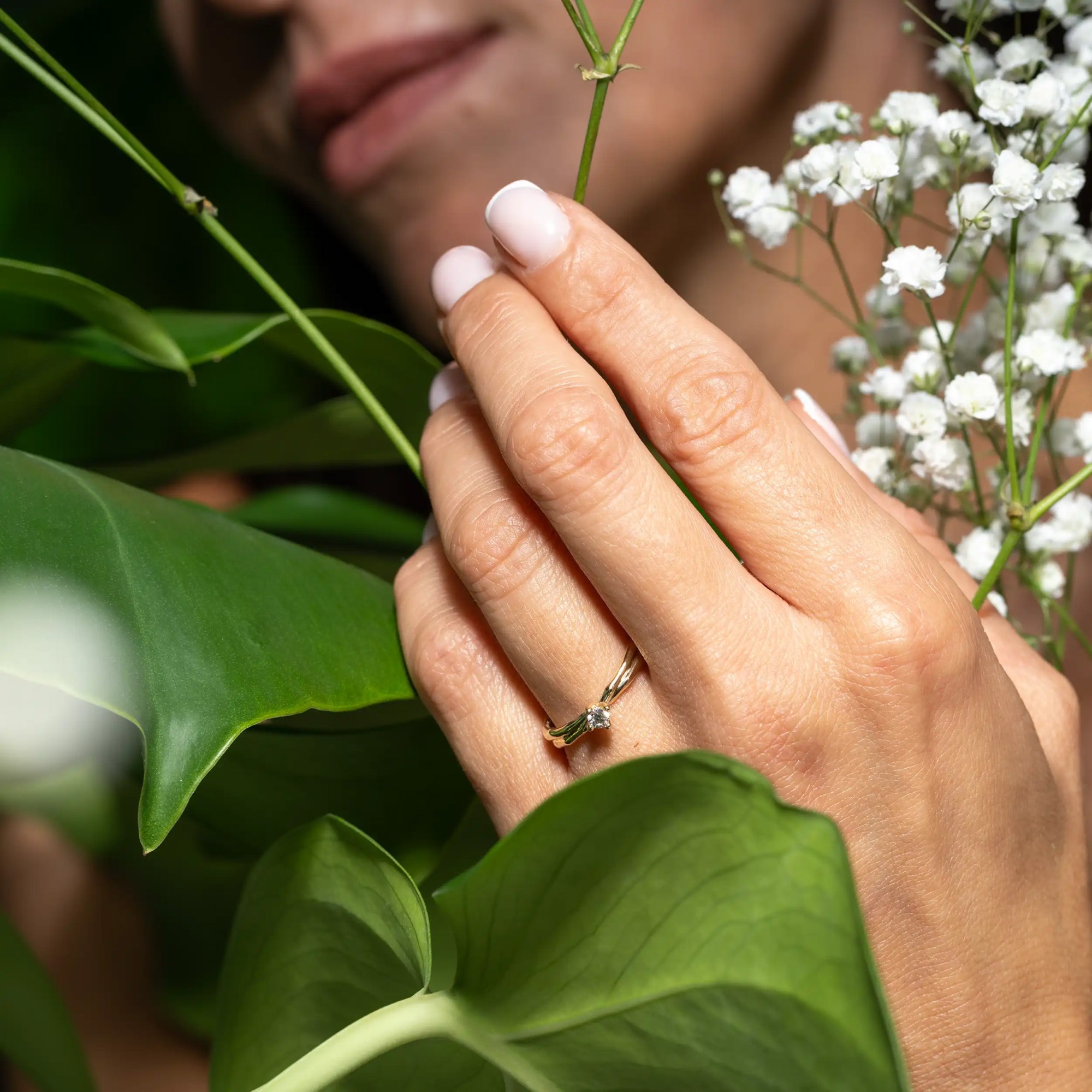 LYOMI Fingerring »585/- Gelbgold 1 synth. Diam. 0,10ct.«