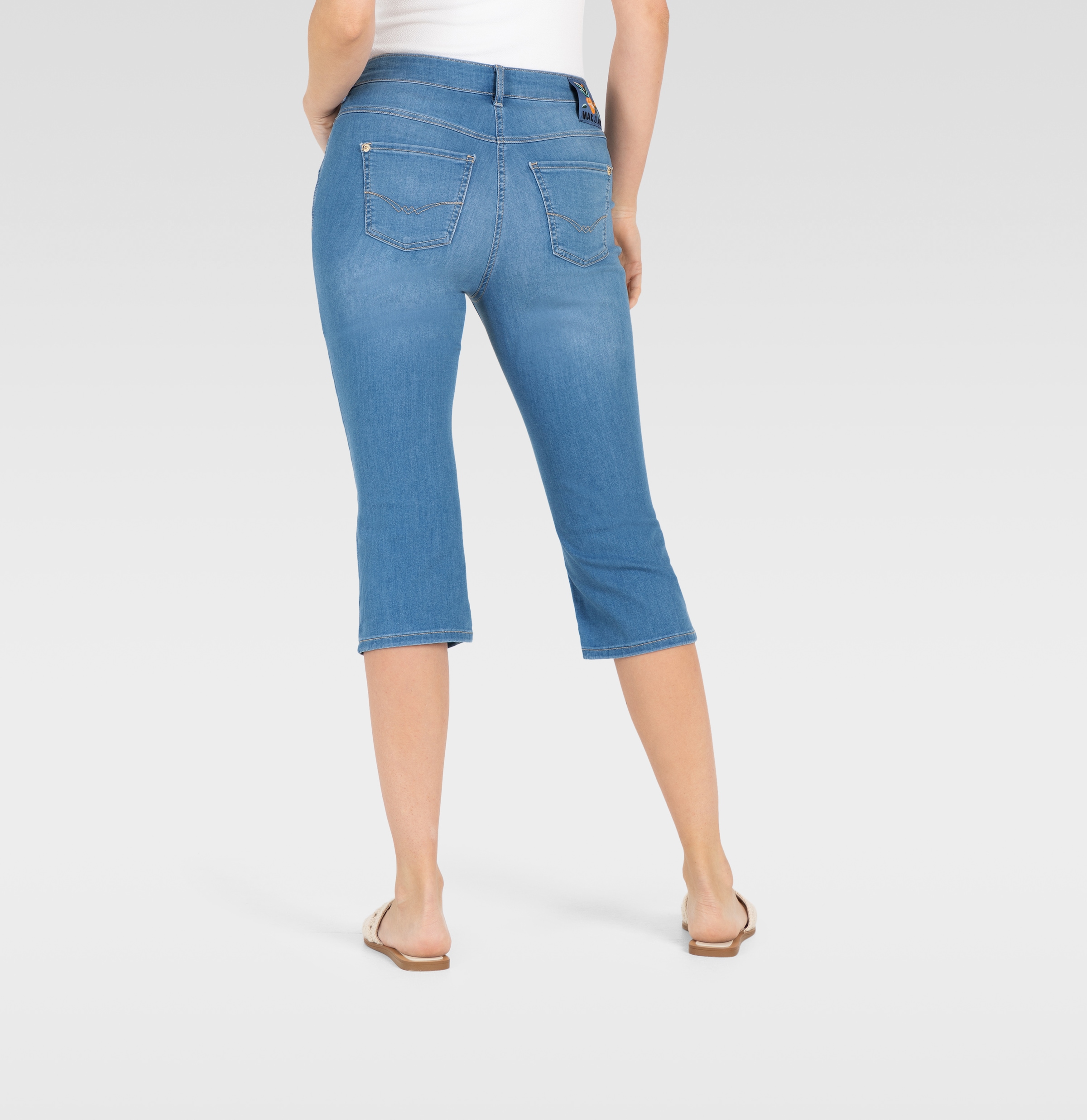 MAC Caprijeans »Dream-Sum«, Bequemer Sitz mit krempelbarem Saum