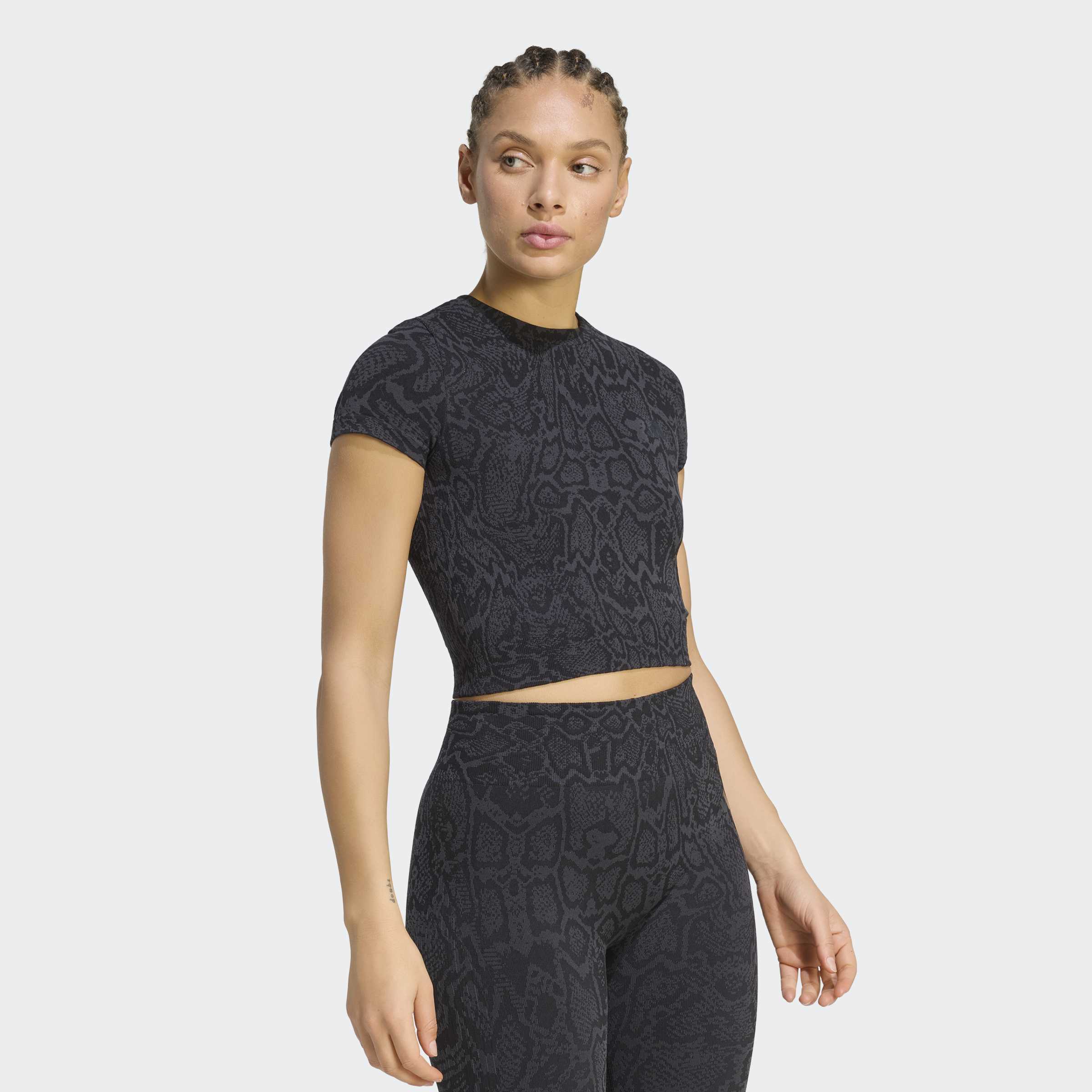 adidas Performance T-Shirt "WE KNT SEA TEE" mit nahtloser Knit-Konstruktion, körperkonturierende Linien
