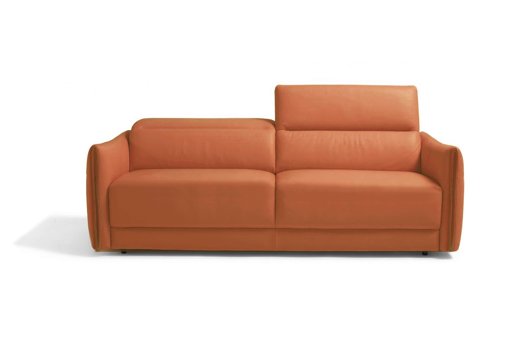 Egoitaliano Schlafsofa "FOX, 216 cm, Made in Italy-Designsofa mit Dauerschlaffunktion" Schlafsofa aus Echtleder Bull mit verstellbaren Kopfstützen